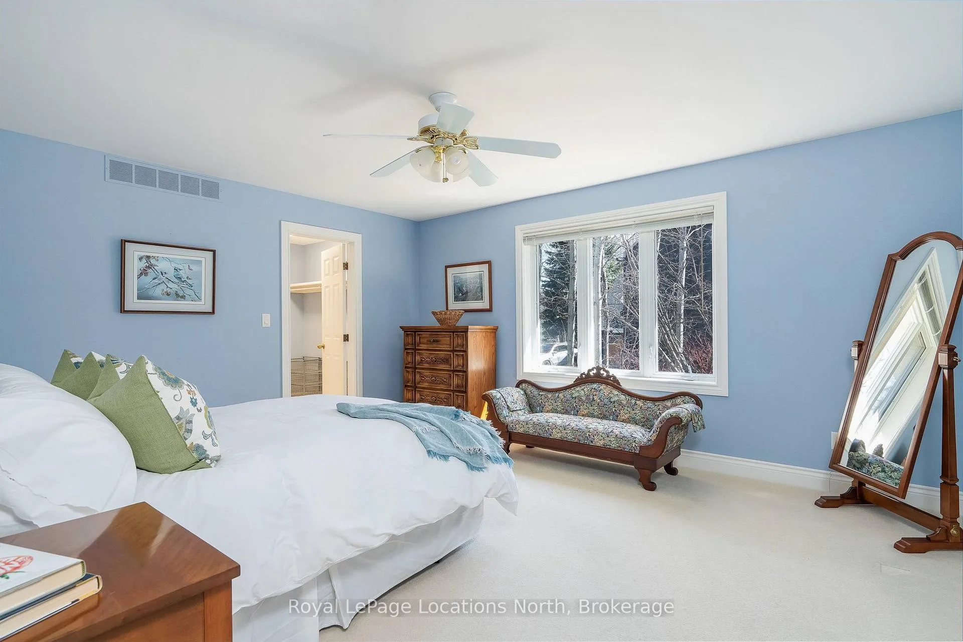Photo 24 of 130 Cortina Crescent, Blue Mountains — HOMEH