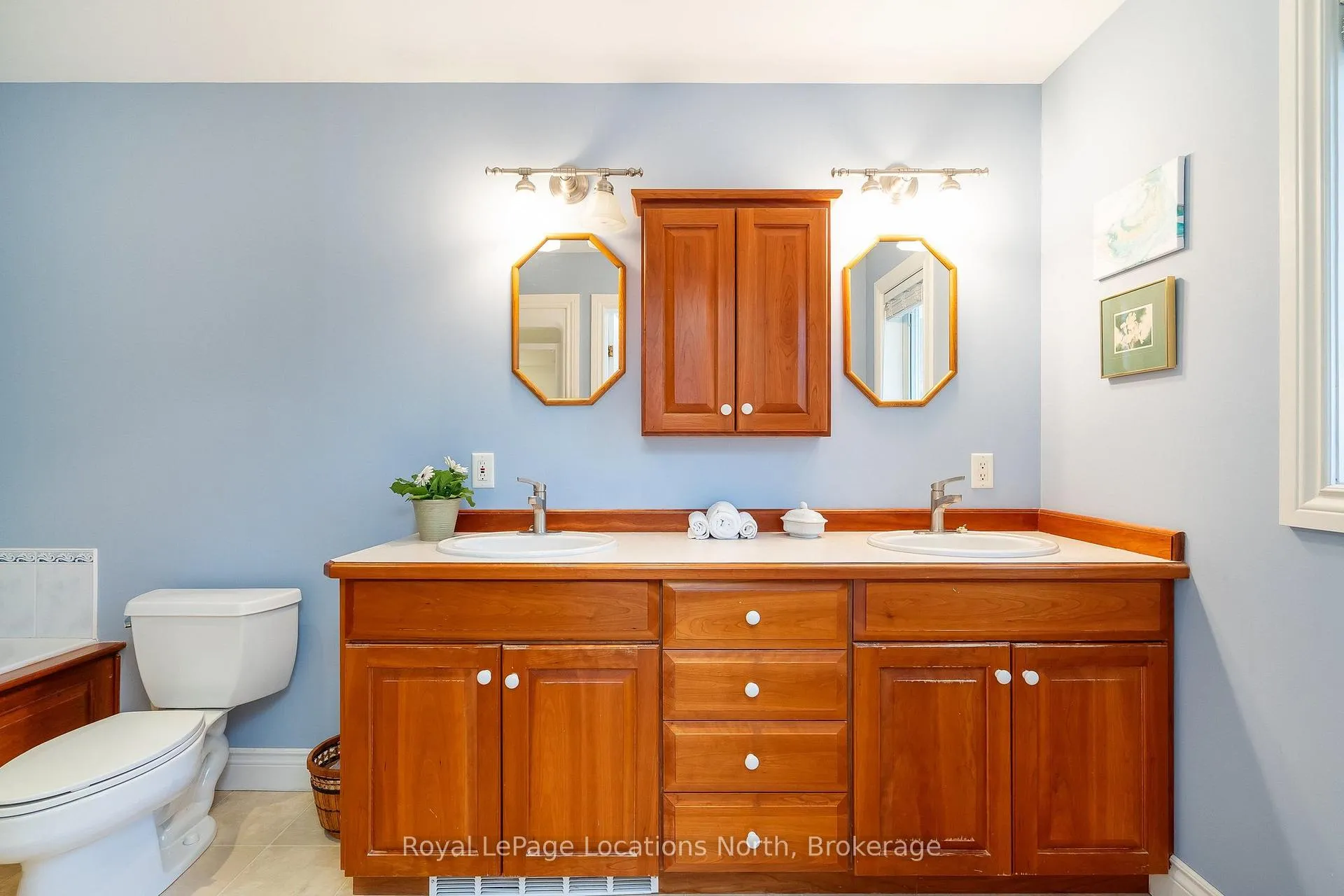 Photo 27 of 130 Cortina Crescent, Blue Mountains — HOMEH