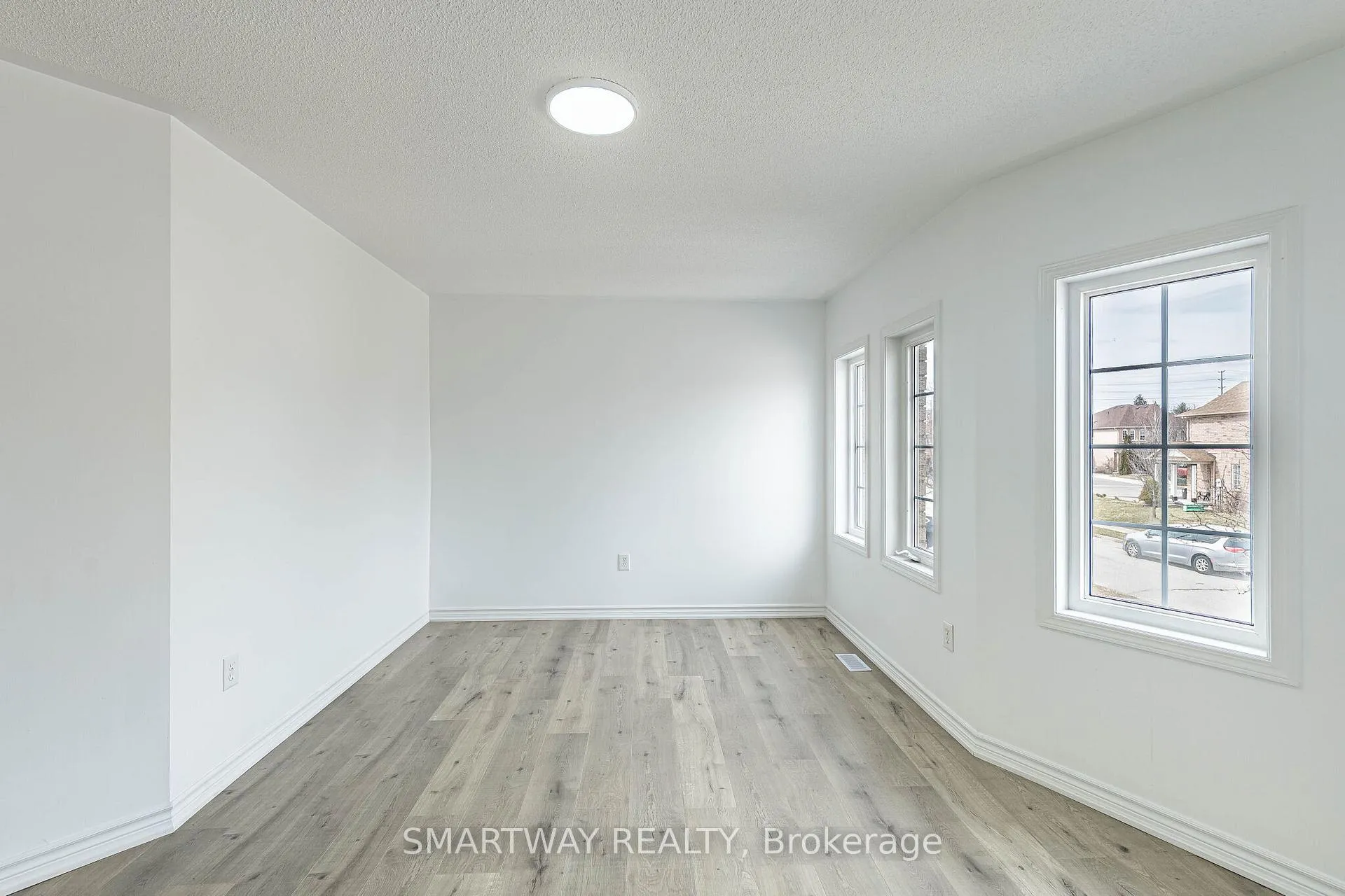 Photo 35 of 36 Native Landing, Brampton, Fletcher's Creek Village — HOMEH