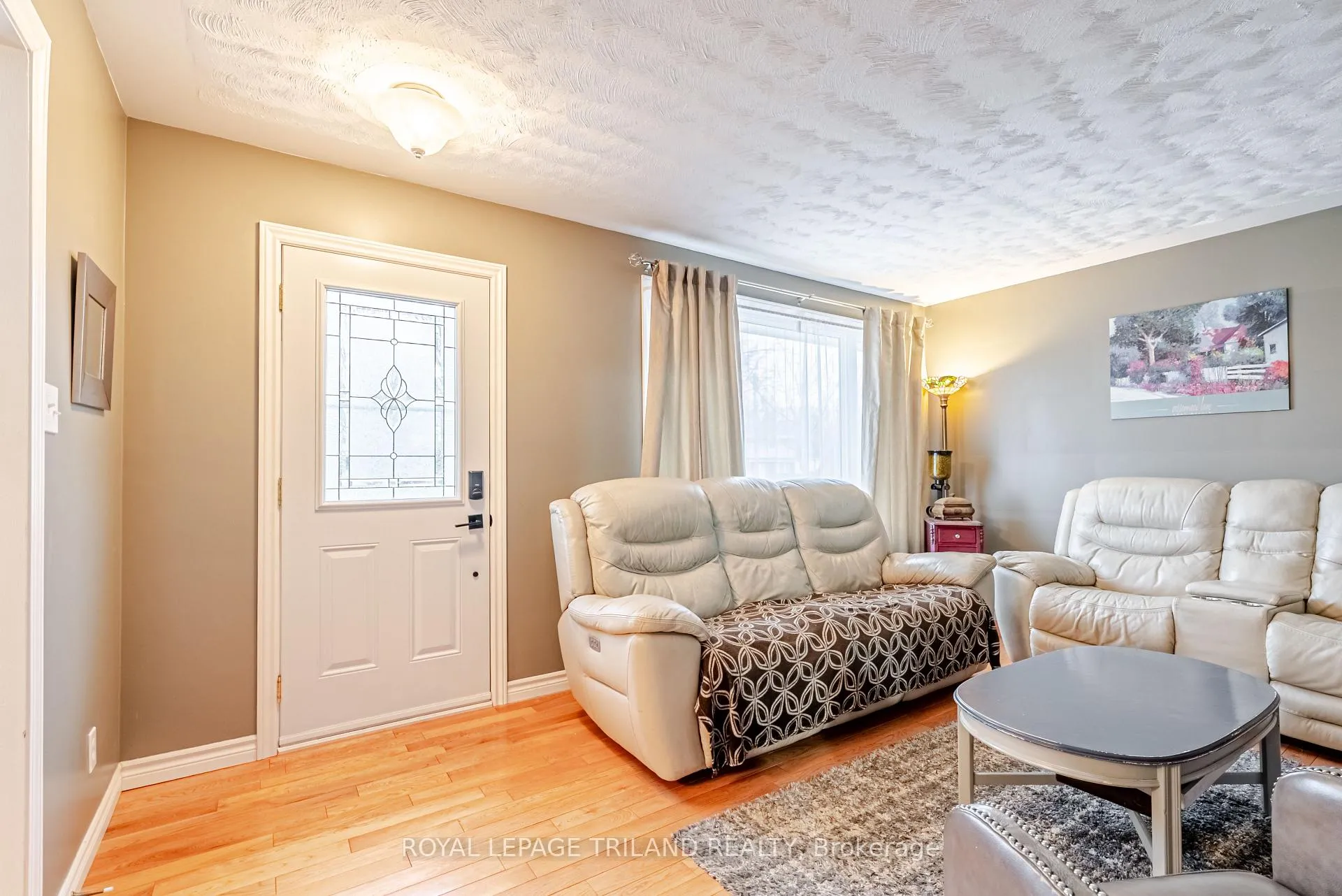 Photo 15 of 408 John Street, Aylmer — HOMEH