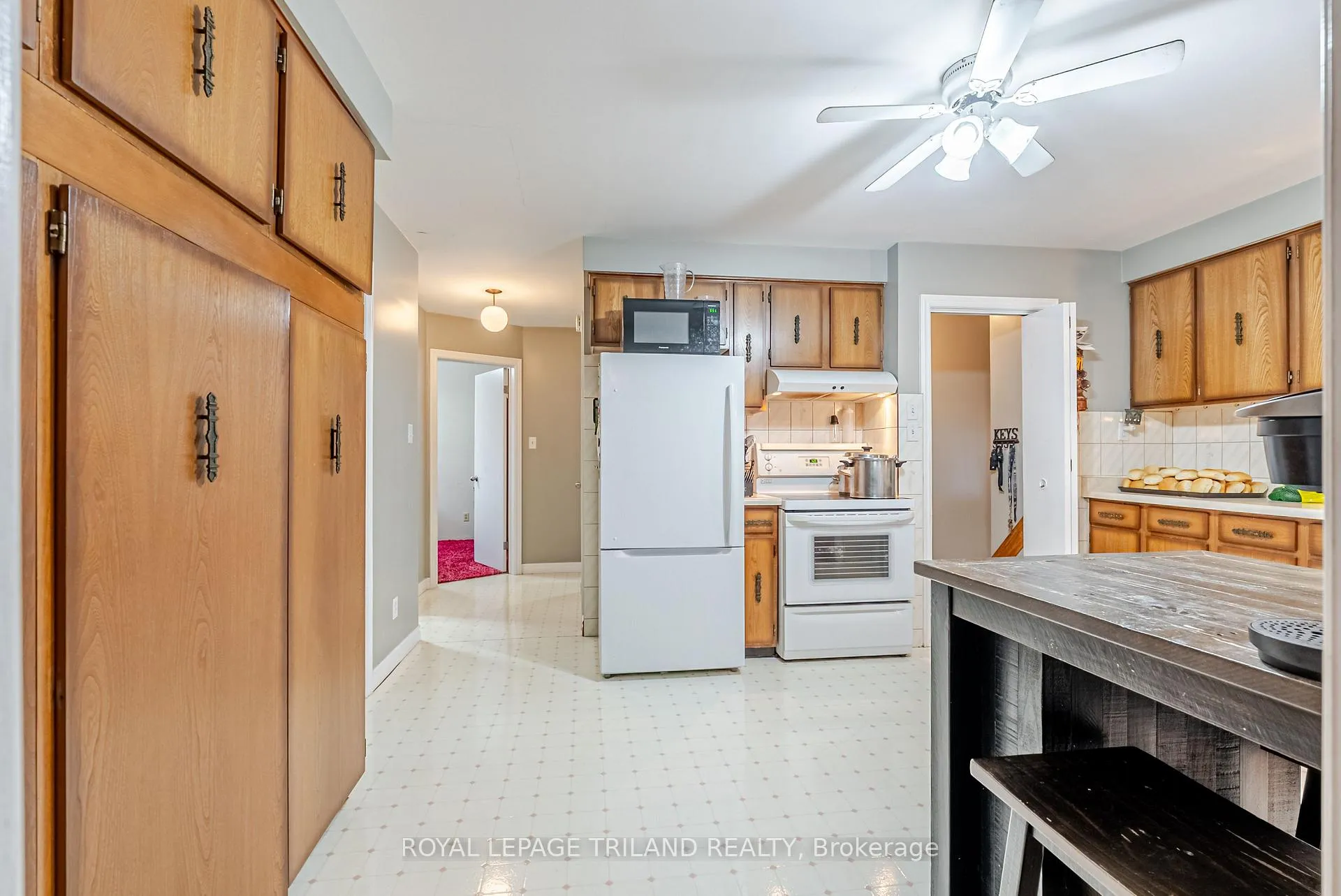 Photo 21 of 408 John Street, Aylmer — HOMEH