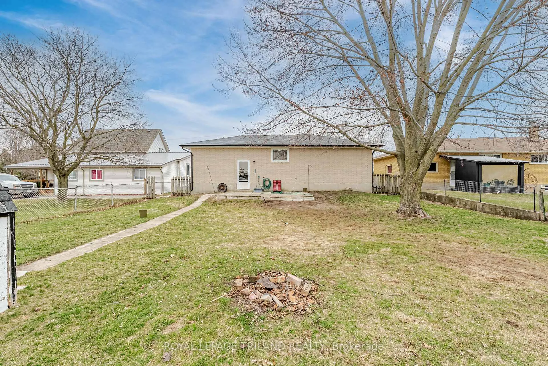Photo 42 of 408 John Street, Aylmer — HOMEH