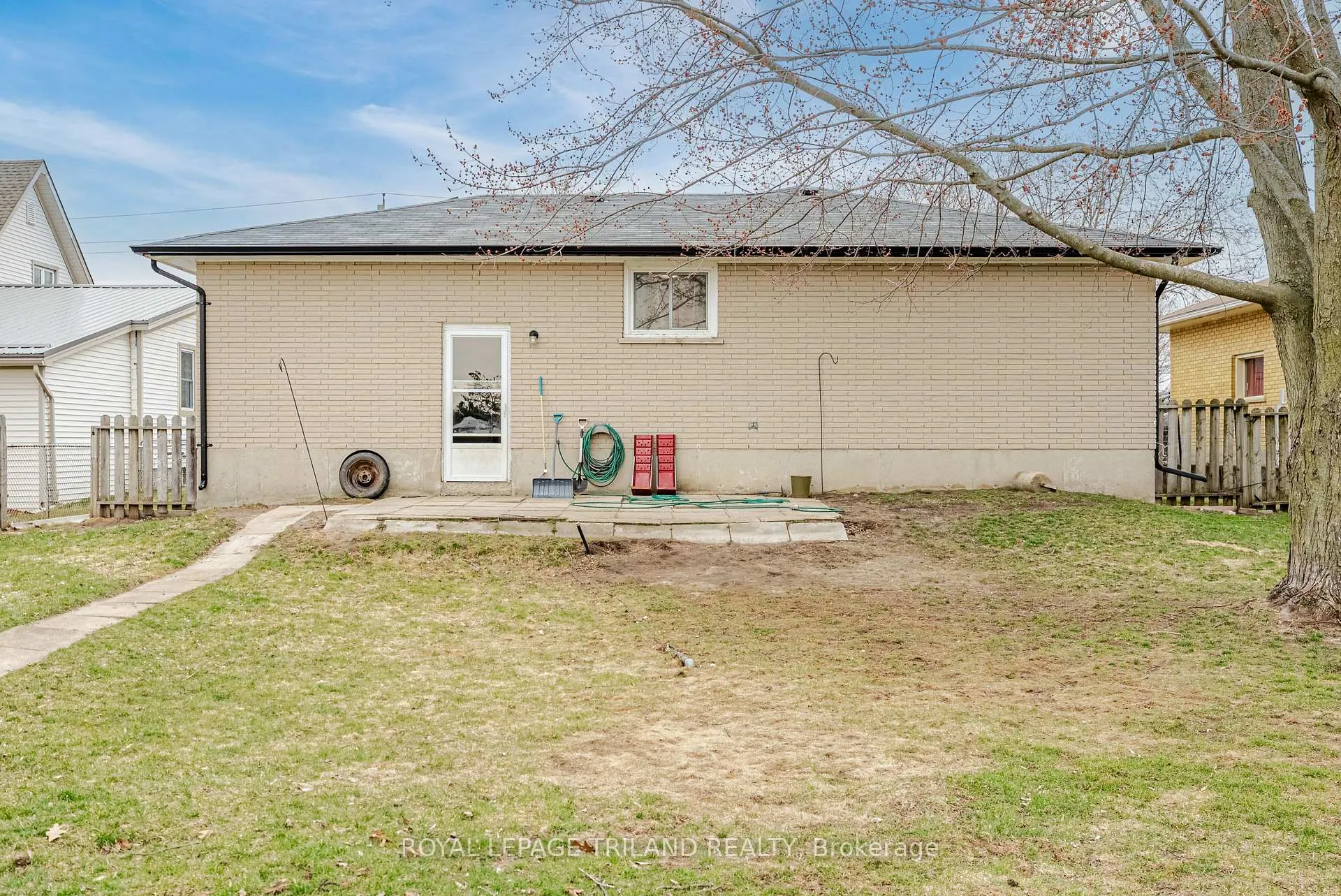 Photo 44 of 408 John Street, Aylmer — HOMEH