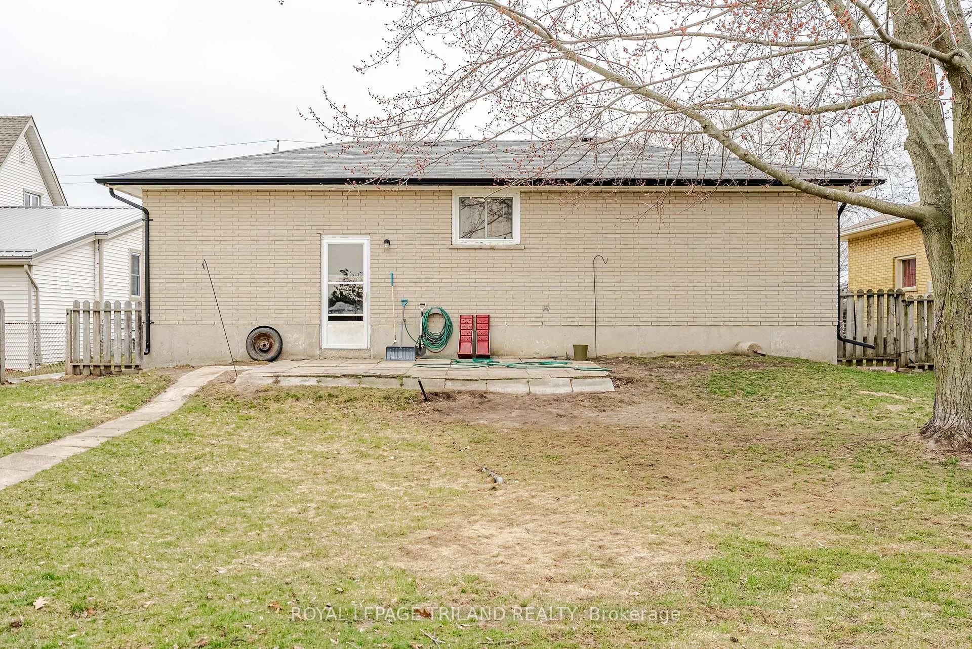 Photo 45 of 408 John Street, Aylmer — HOMEH