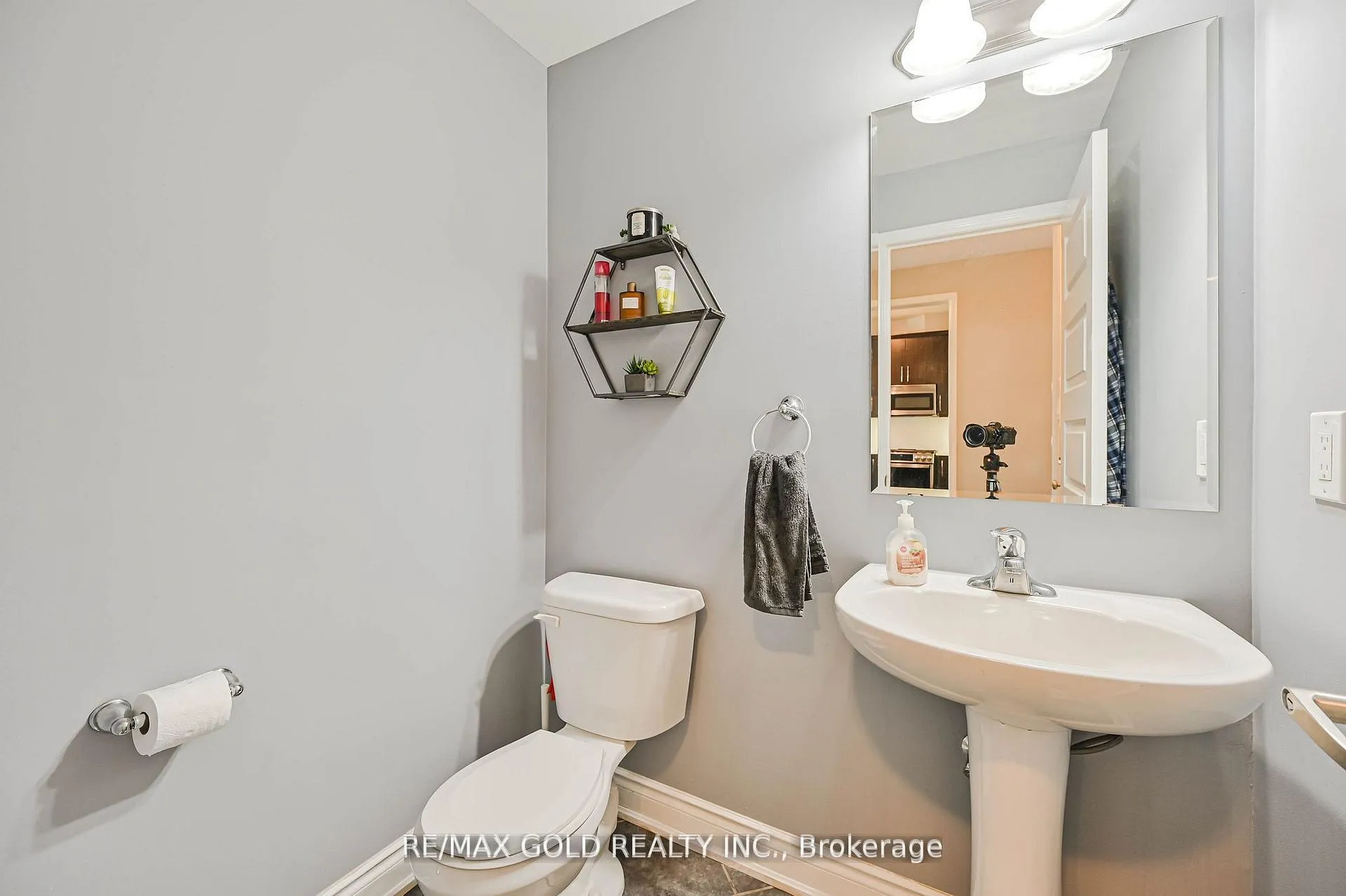 Photo 21 of 20 Meadowcrest Lane, Brampton, Northwest Brampton — HOMEH