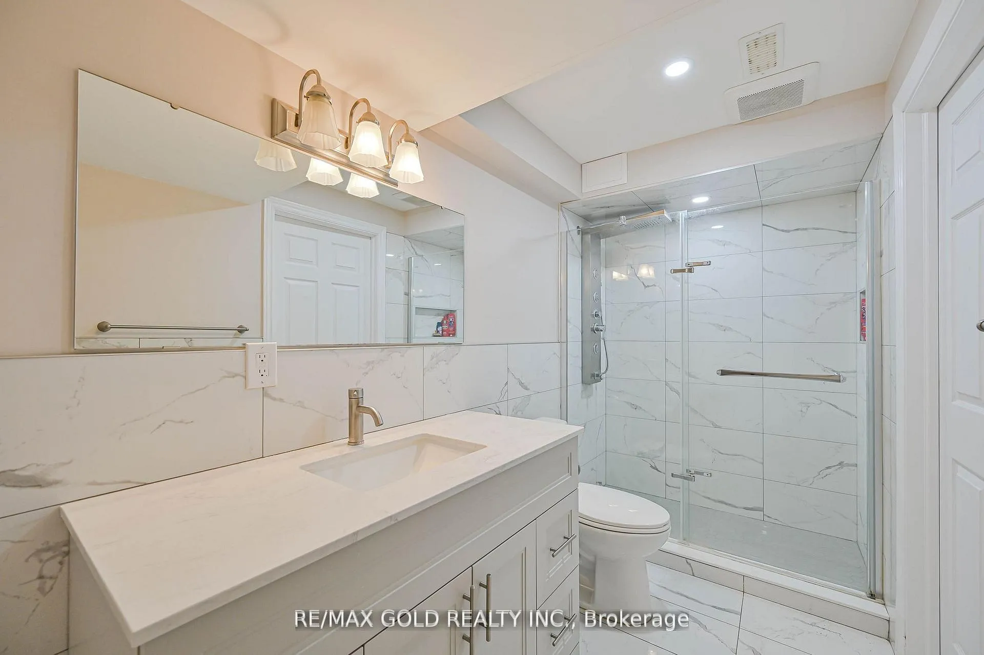 Photo 42 of 20 Meadowcrest Lane, Brampton, Northwest Brampton — HOMEH
