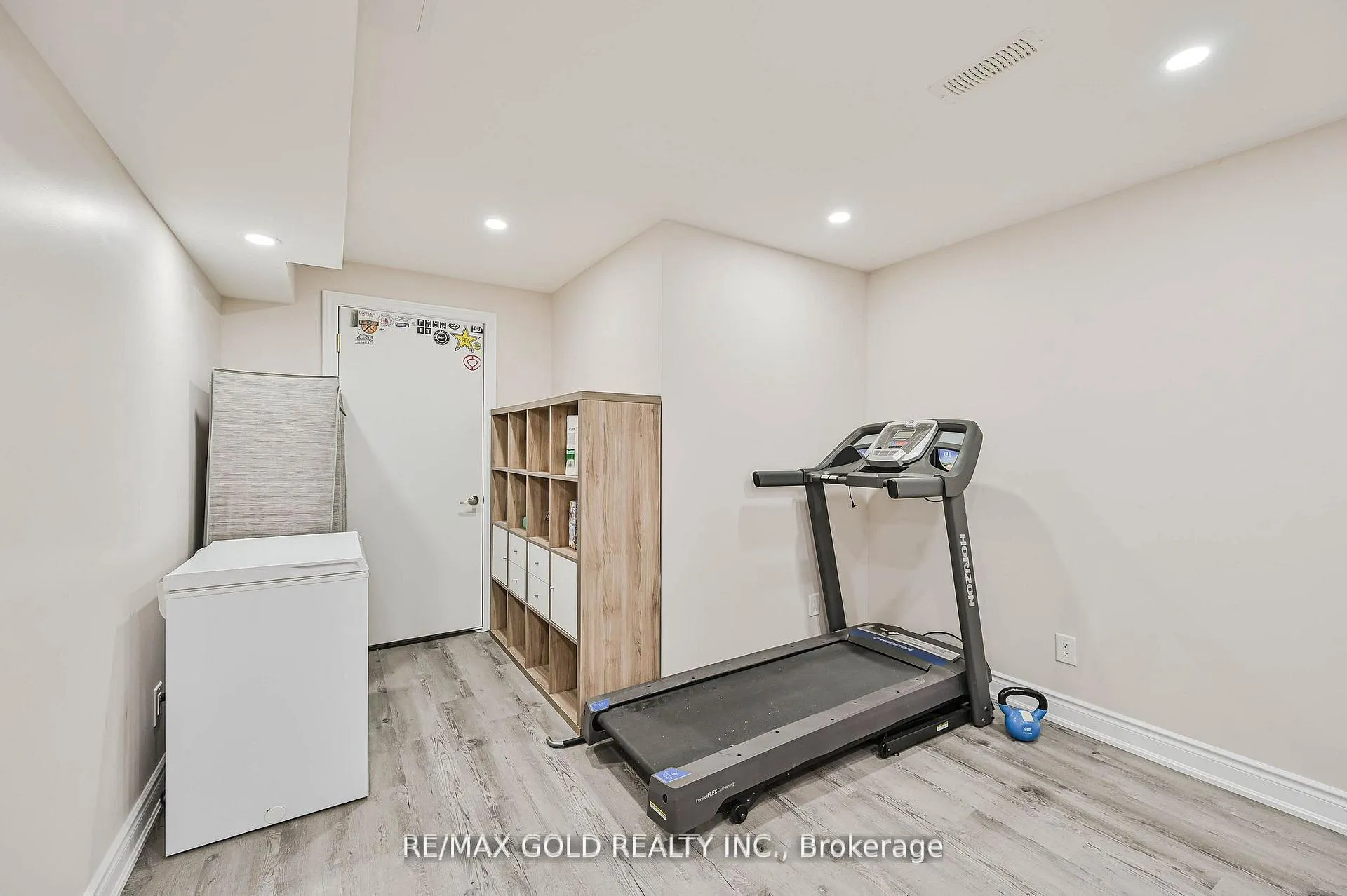 Photo 43 of 20 Meadowcrest Lane, Brampton, Northwest Brampton — HOMEH