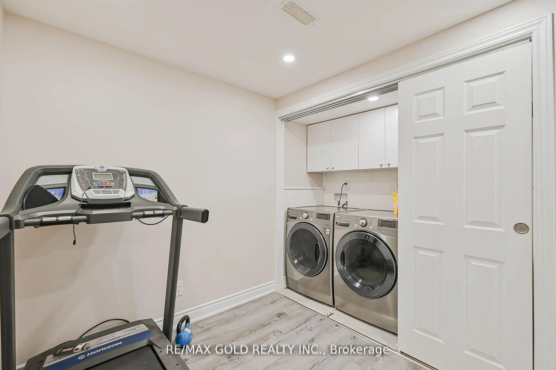 Photo 44 of 20 Meadowcrest Lane, Brampton, Northwest Brampton — HOMEH