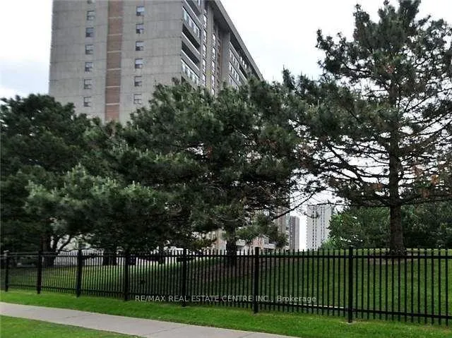 Front of Unit 1904, 15 Kensington Road