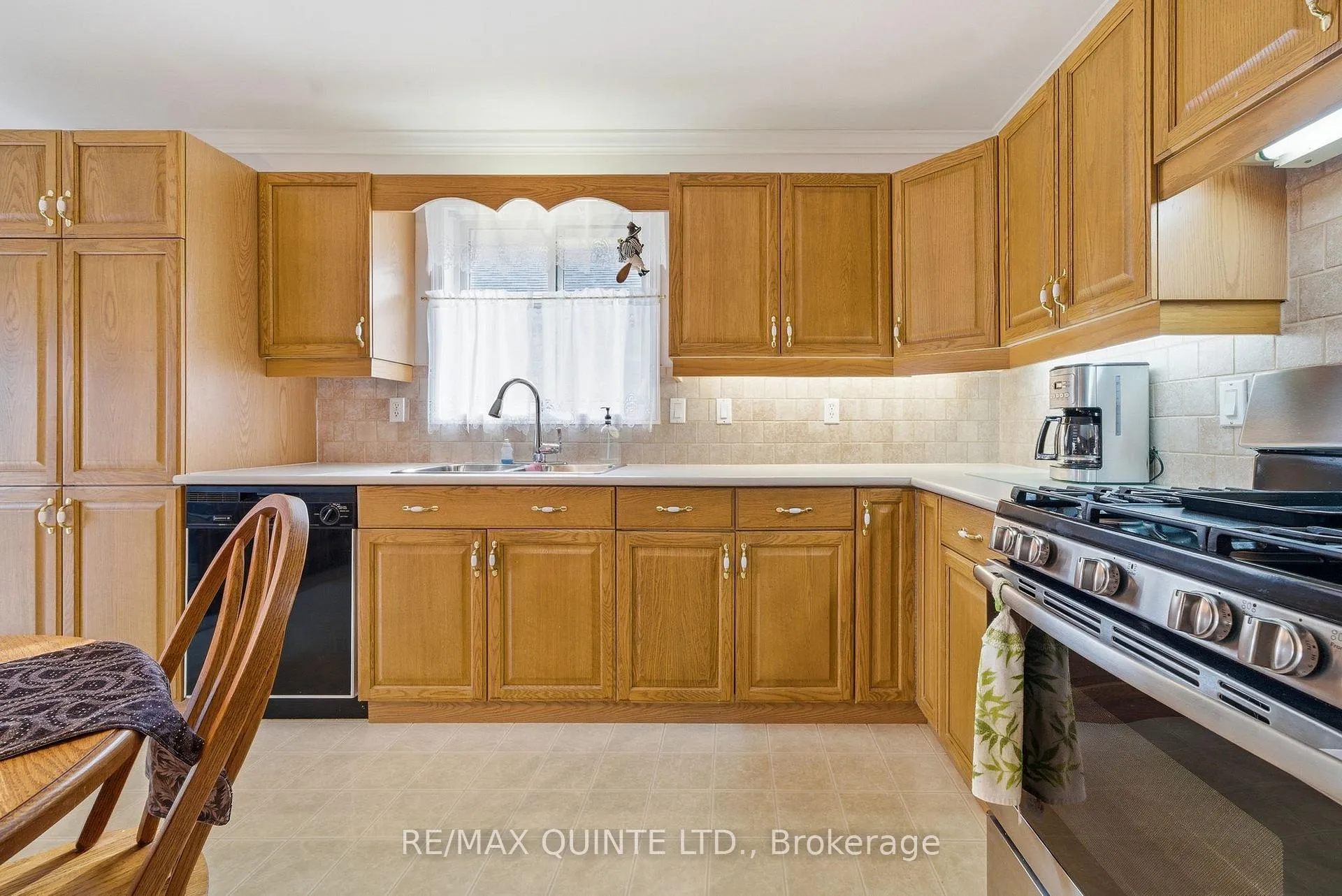 Photo 16 of 20 Sumac Terrace, Belleville, Belleville Ward — HOMEH