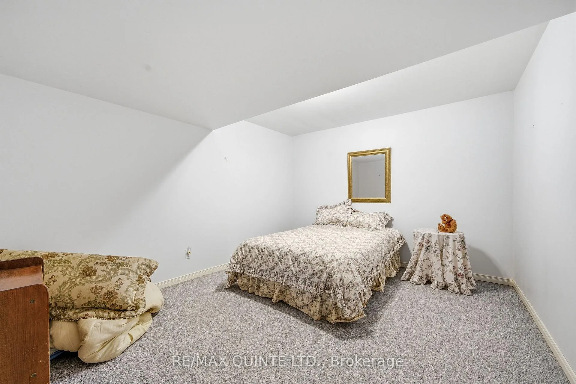 Photo 34 of 20 Sumac Terrace, Belleville, Belleville Ward — HOMEH