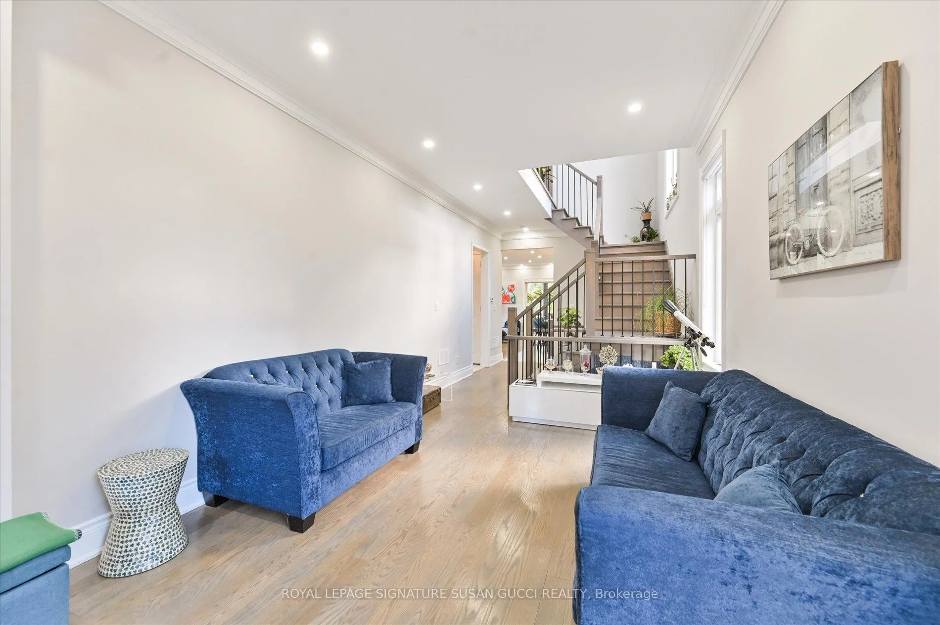 Photo 4 of 3 Holmstead Avenue, Toronto, O'Connor-Parkview — HOMEH