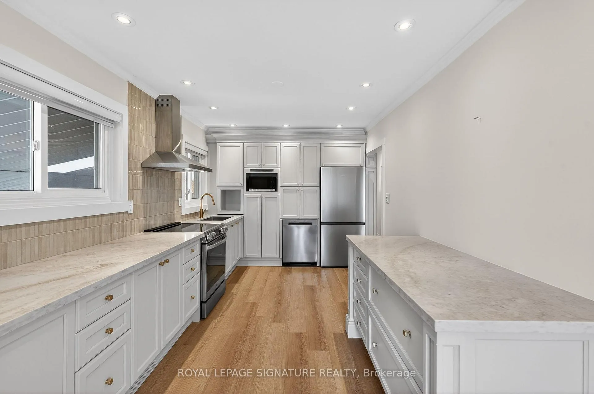 Photo 3 of Unit Main, 724 Balaton Avenue, Pickering, Bay Ridges — HOMEH