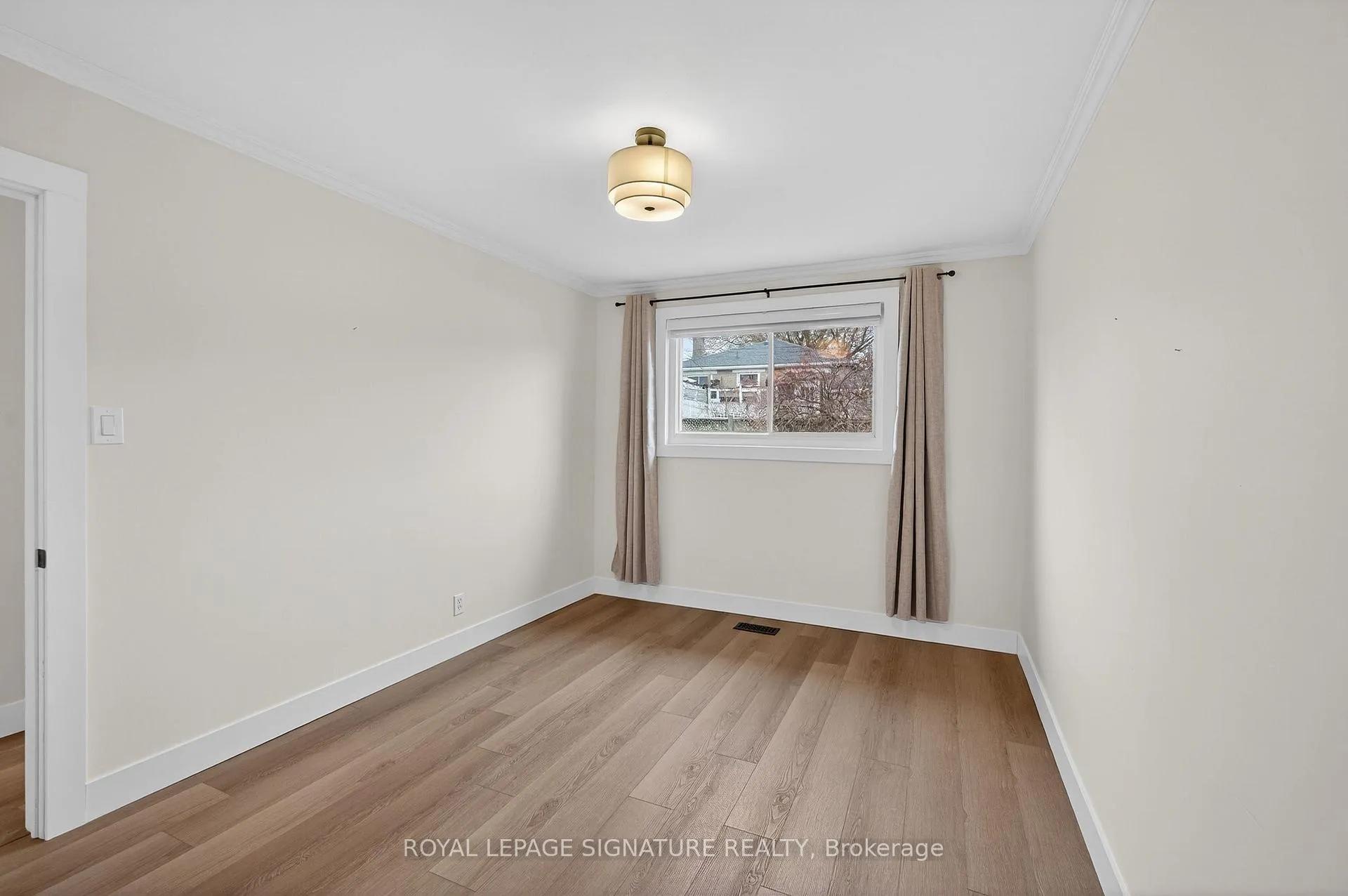 Photo 15 of Unit Main, 724 Balaton Avenue, Pickering, Bay Ridges — HOMEH