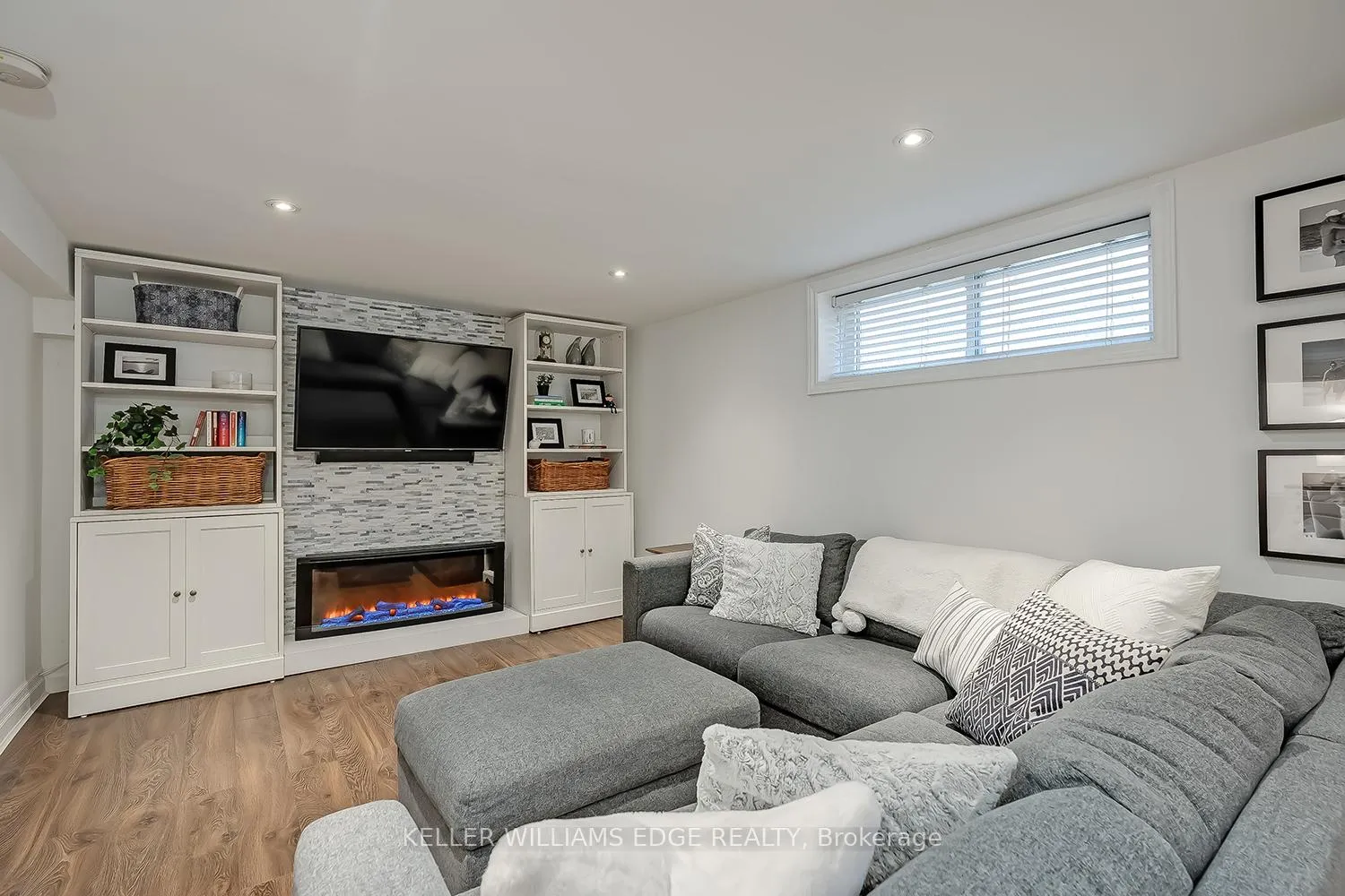 Photo 25 of 220 Townsend Avenue, Burlington, LaSalle — HOMEH