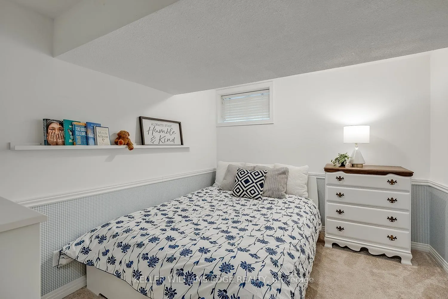 Photo 29 of 220 Townsend Avenue, Burlington, LaSalle — HOMEH