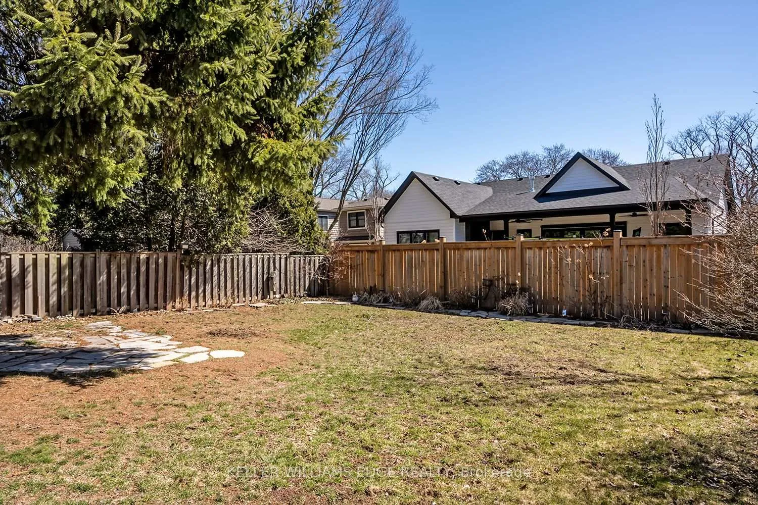 Photo 34 of 220 Townsend Avenue, Burlington, LaSalle — HOMEH