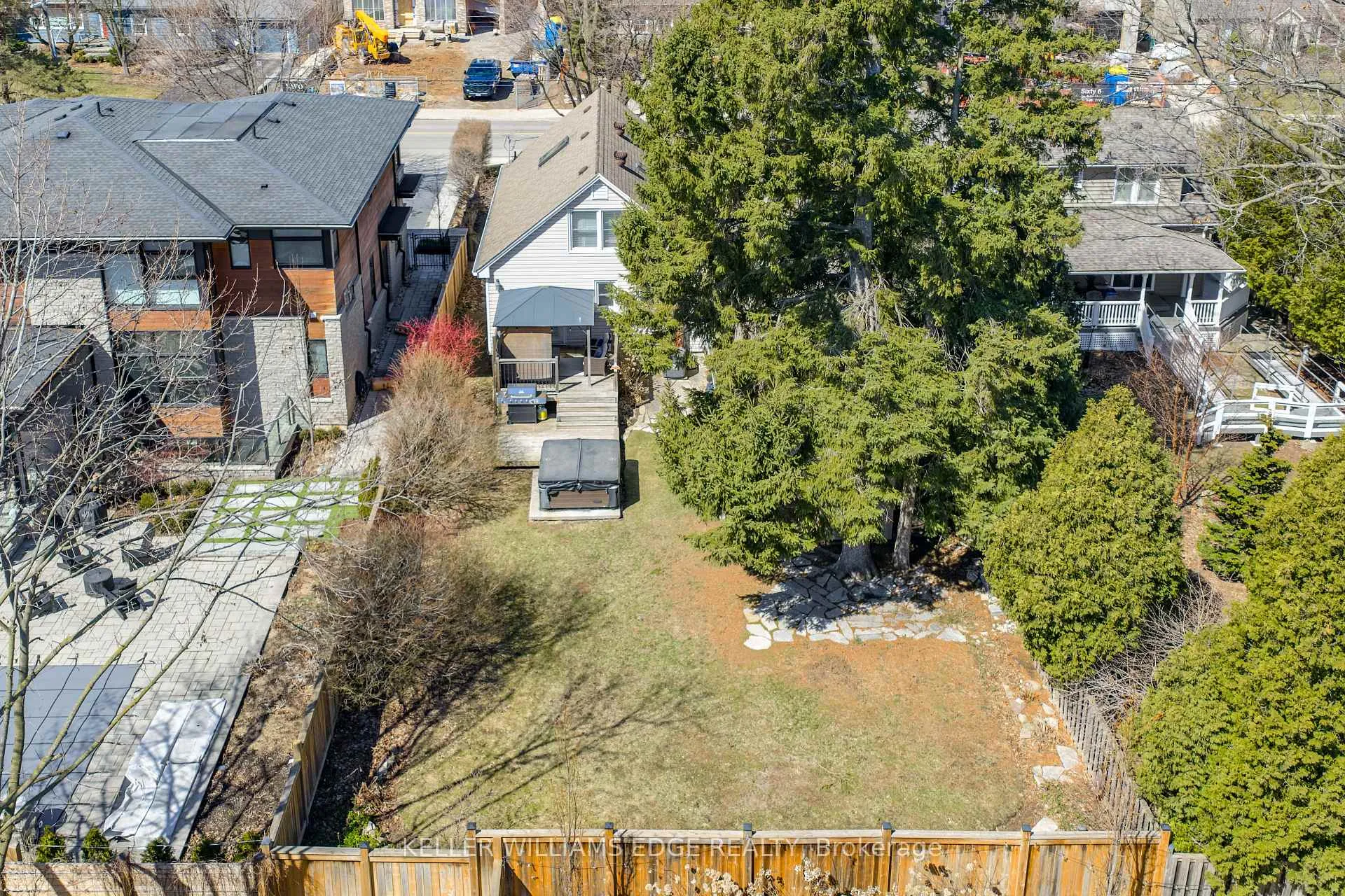 Photo 39 of 220 Townsend Avenue, Burlington, LaSalle — HOMEH
