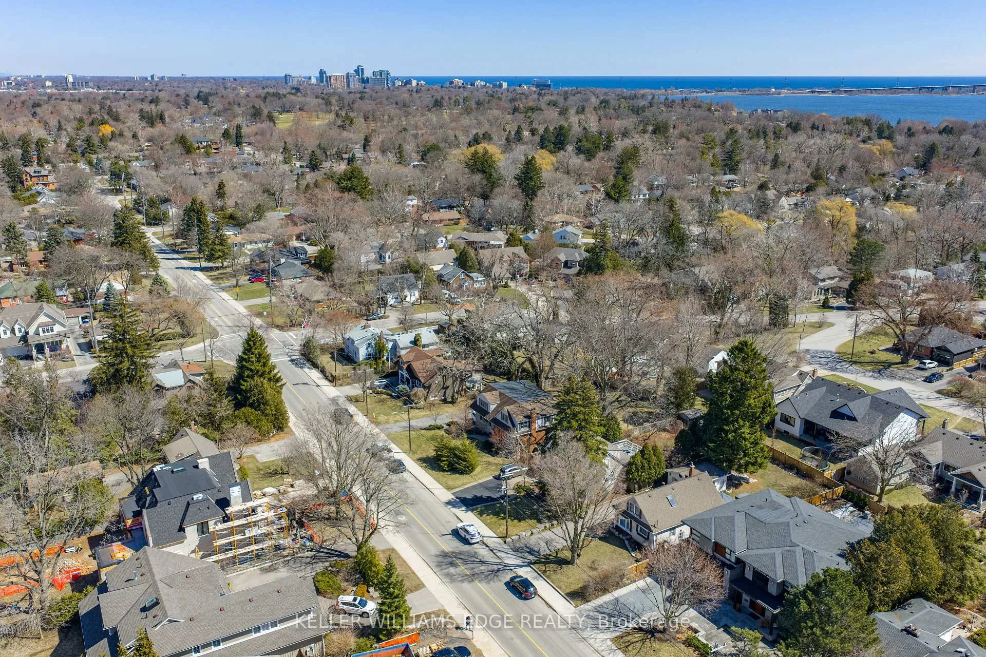 Photo 40 of 220 Townsend Avenue, Burlington, LaSalle — HOMEH