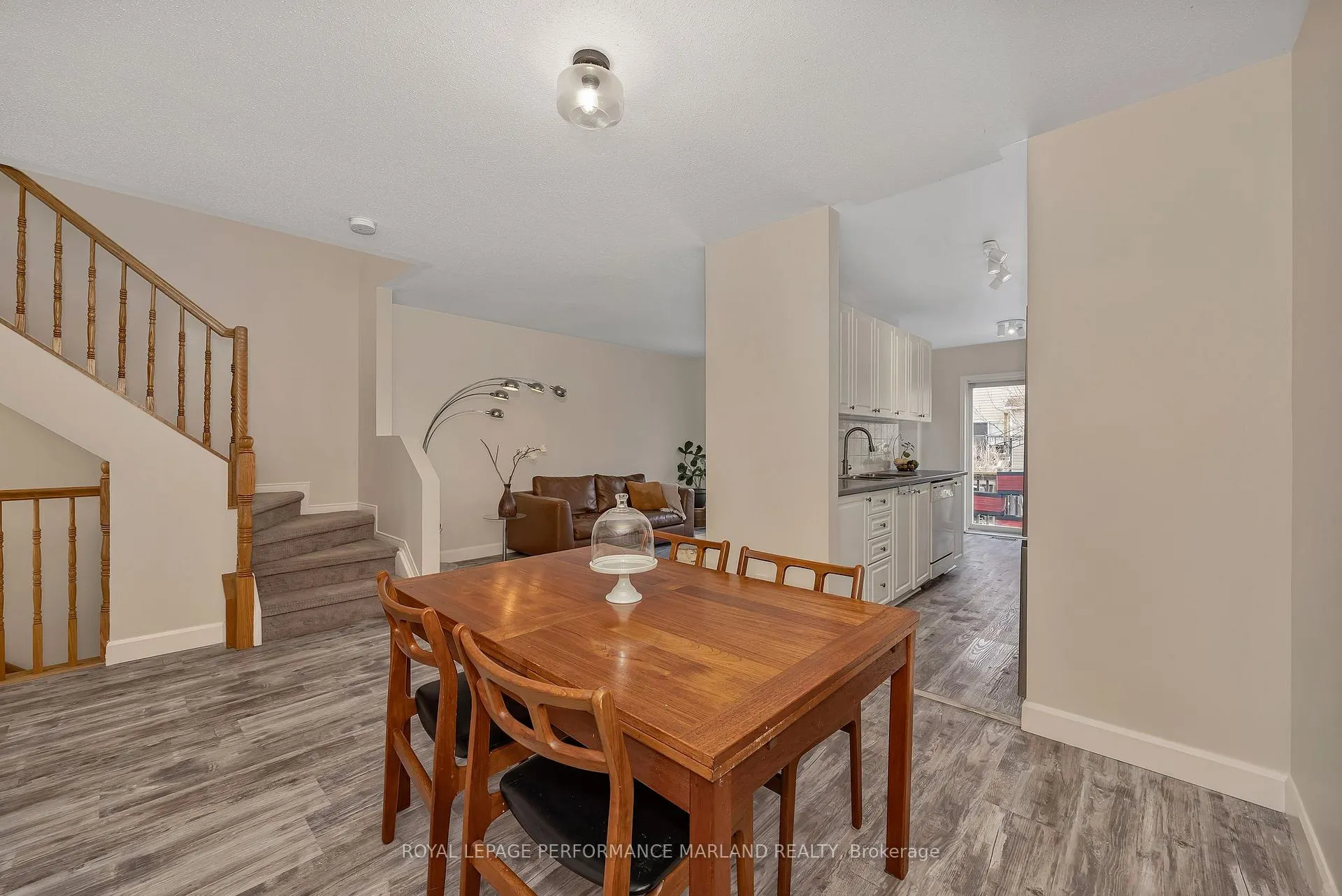 Photo 3 of Unit 18, 63 Madaket Private, Ottawa, Kanata - Emerald Meadows/Trailwest — HOMEH