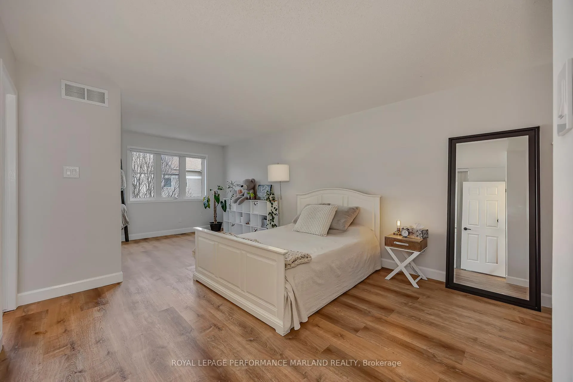 Photo 13 of Unit 18, 63 Madaket Private, Ottawa, Kanata - Emerald Meadows/Trailwest — HOMEH