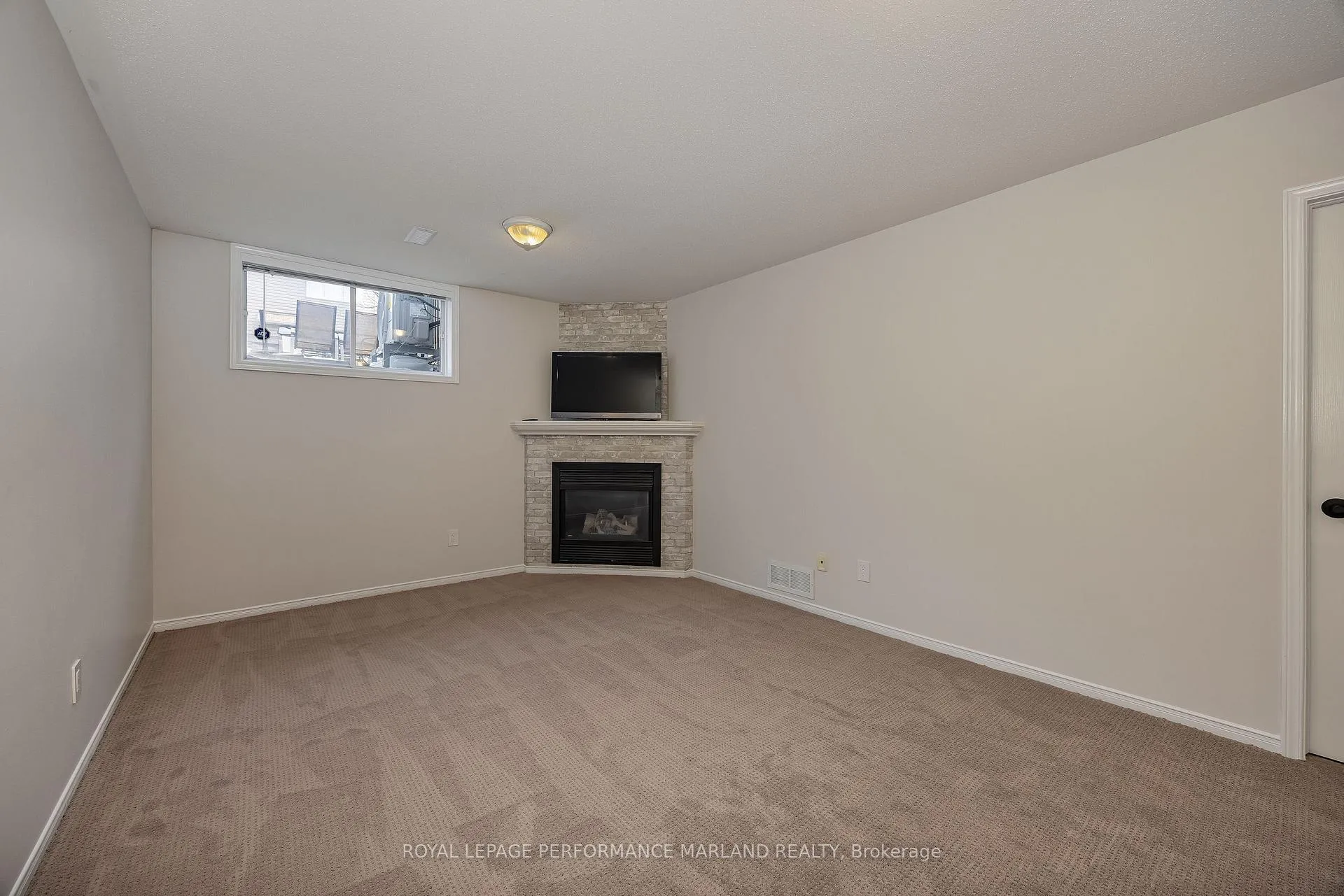 Photo 21 of Unit 18, 63 Madaket Private, Ottawa, Kanata - Emerald Meadows/Trailwest — HOMEH