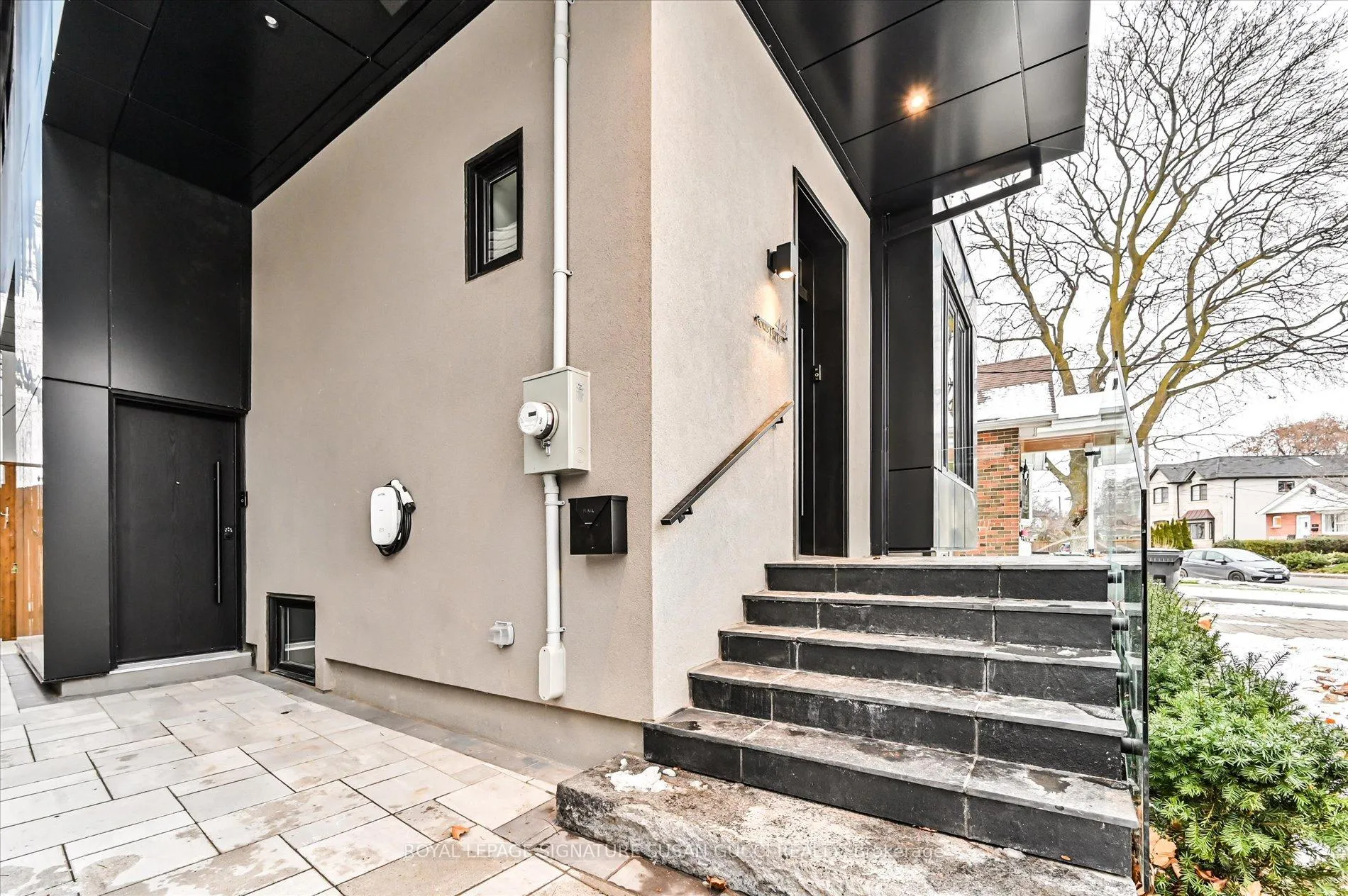 Photo 2 of 44 Doris Drive, Toronto, O'Connor-Parkview — HOMEH