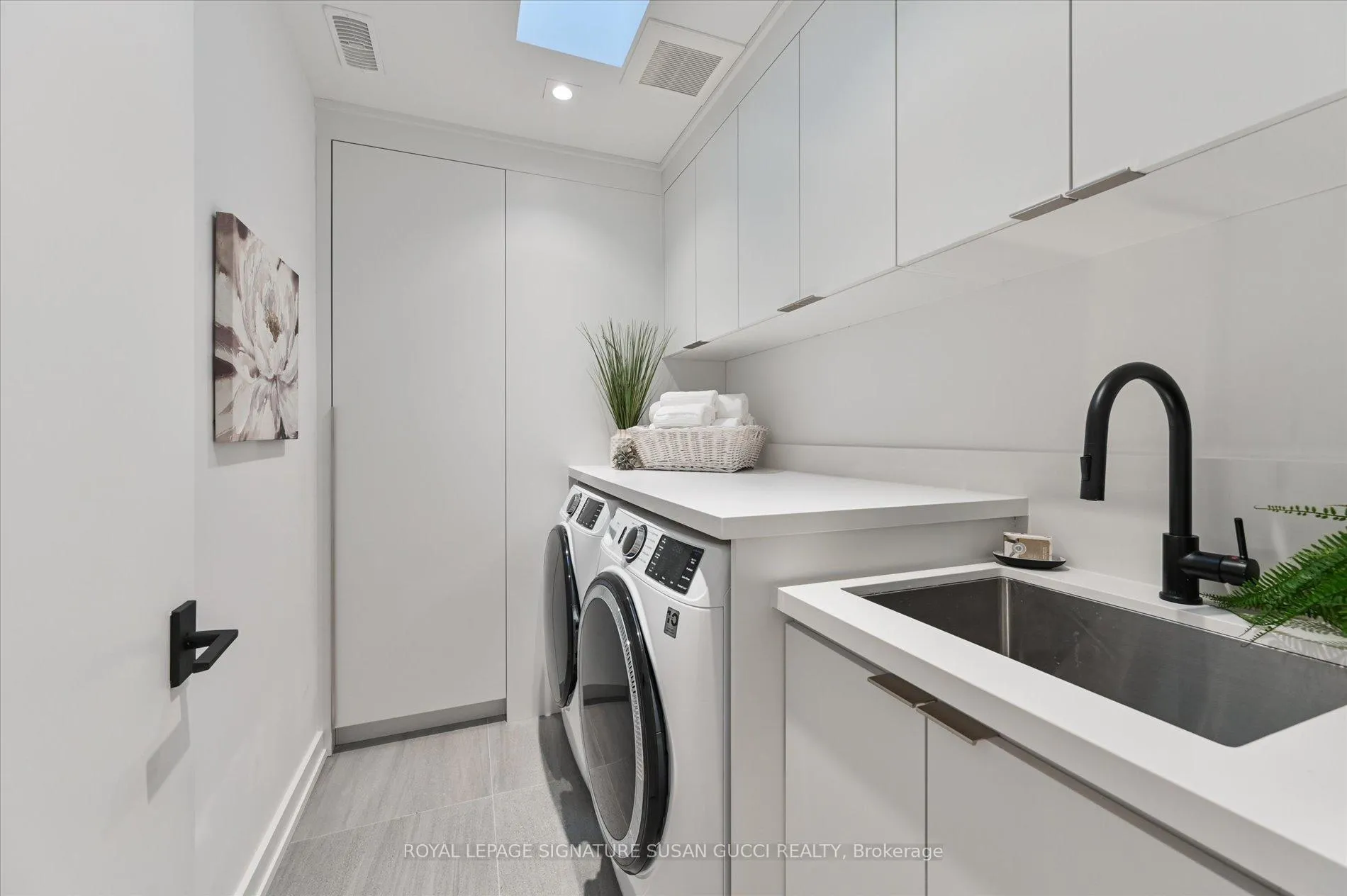 Photo 30 of 44 Doris Drive, Toronto, O'Connor-Parkview — HOMEH
