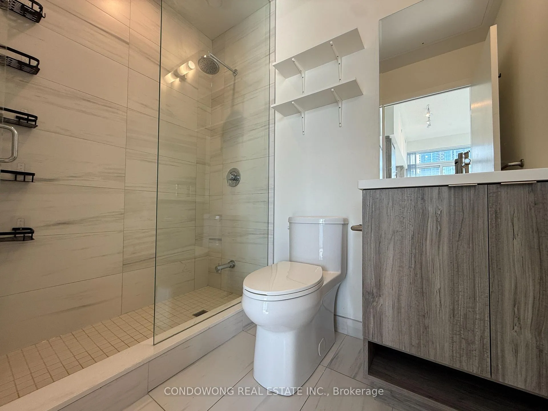 Photo 9 of Unit 2211, 138 Downes Street, Toronto, Waterfront Communities — HOMEH