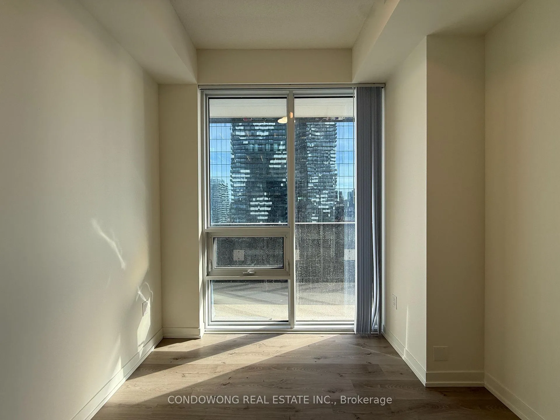Photo 10 of Unit 2211, 138 Downes Street, Toronto, Waterfront Communities — HOMEH