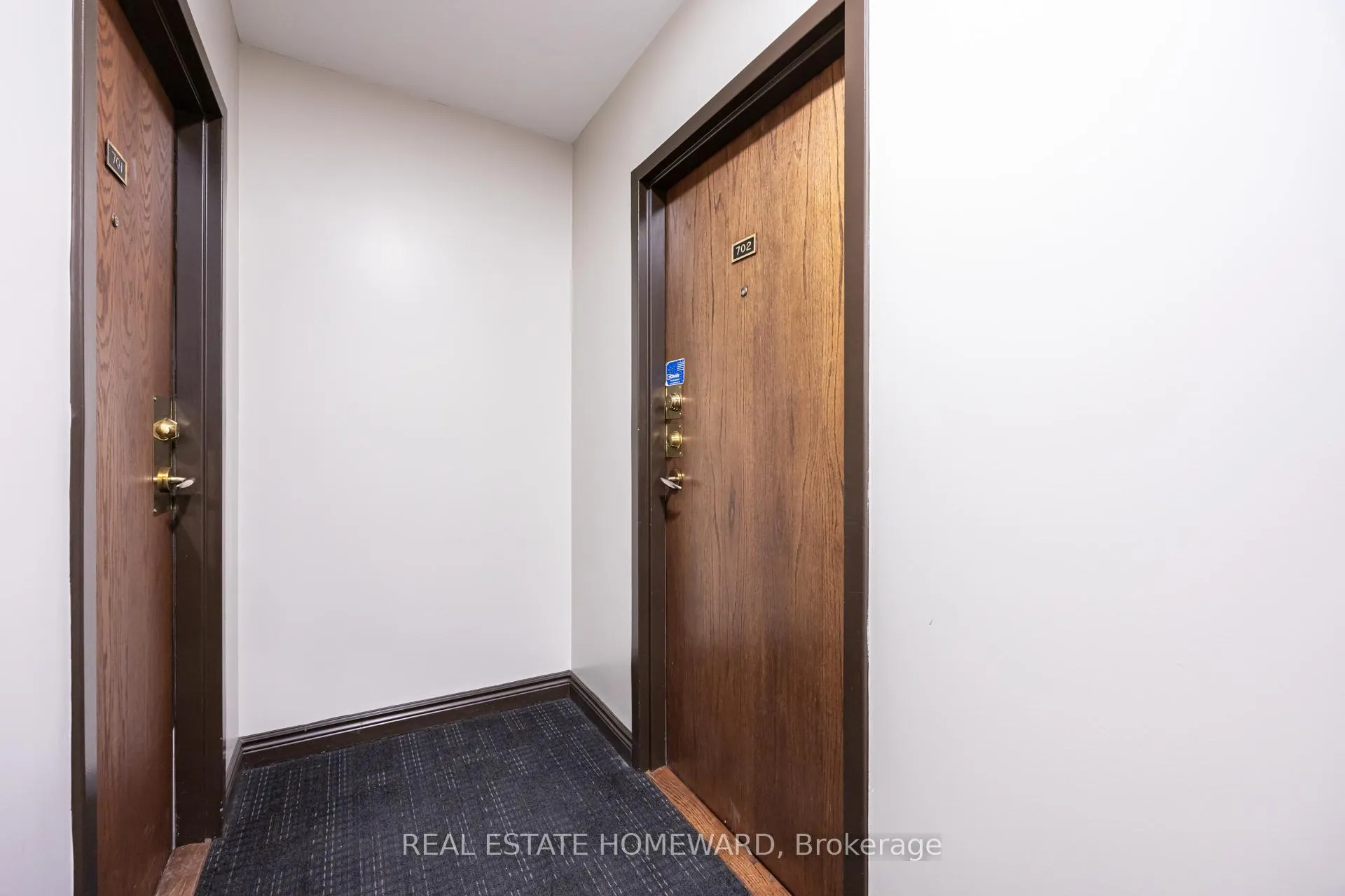 Photo 4 of Unit 702, 135 Maitland Street, Toronto, Church-Yonge Corridor — HOMEH