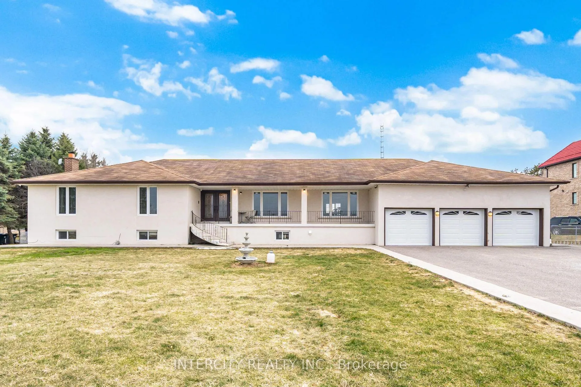 Front of 14394 Bramalea Road