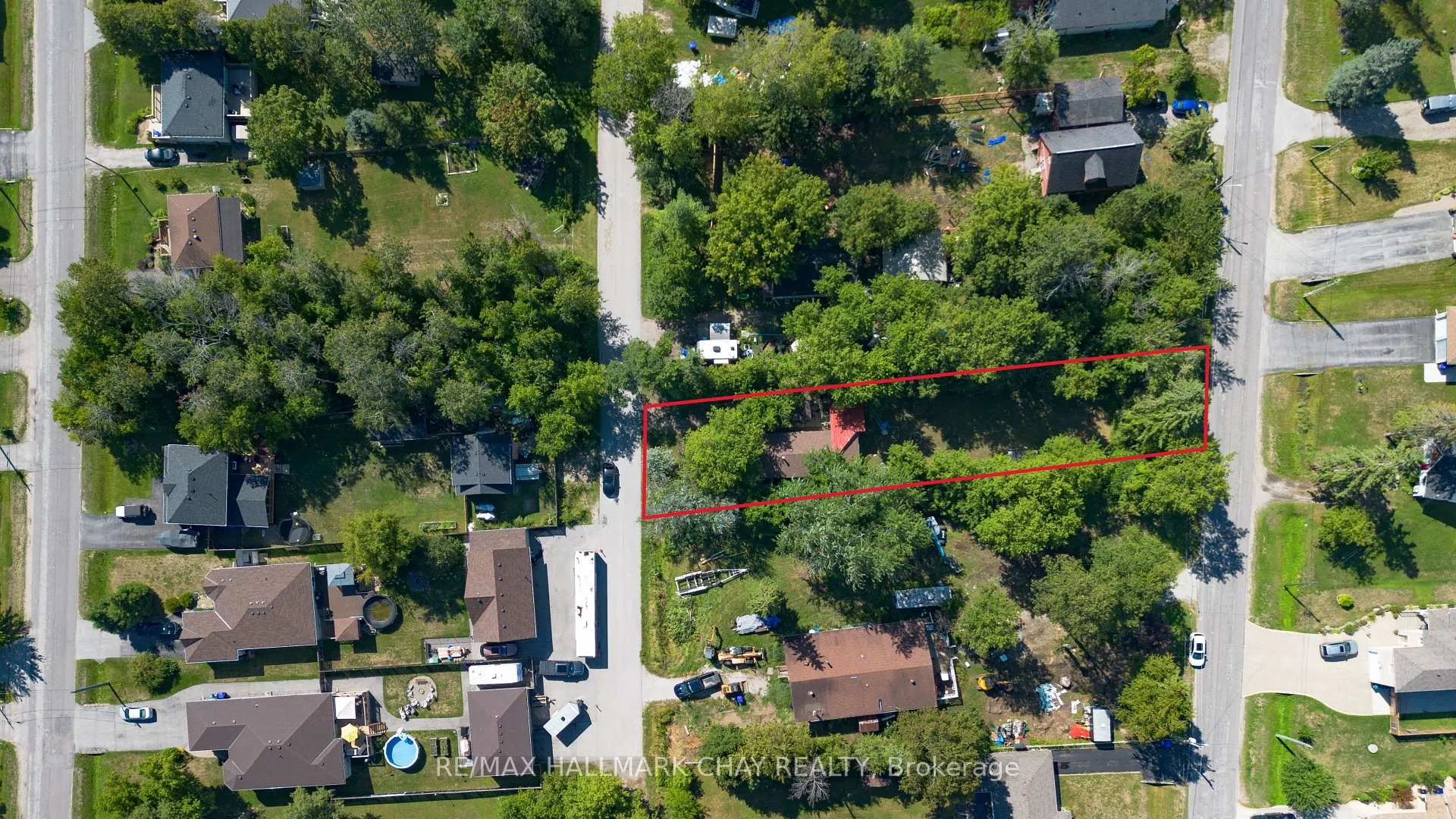 Photo 7 of 956 Carson Avenue, Innisfil, Lefroy — HOMEH