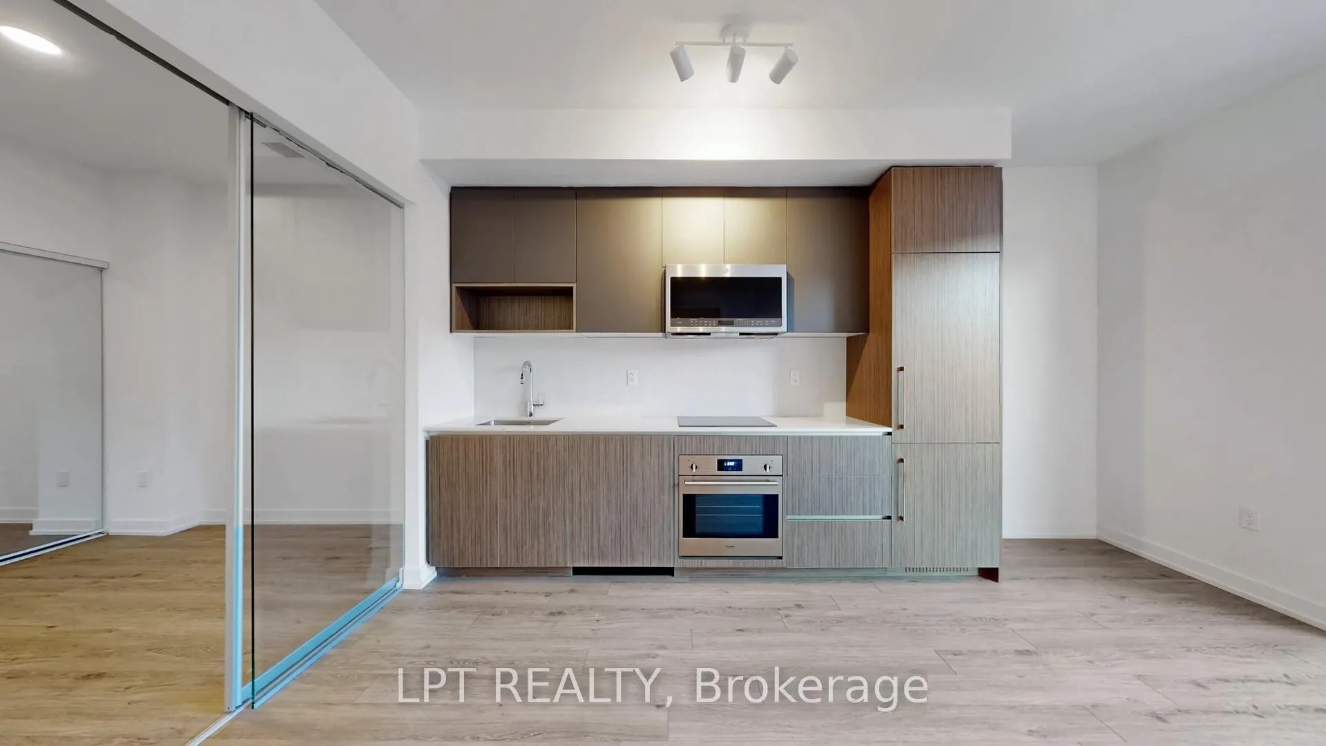 Photo 16 of Unit 107, 799 The Queensway, Etobicoke, Stonegate-Queensway — HOMEH