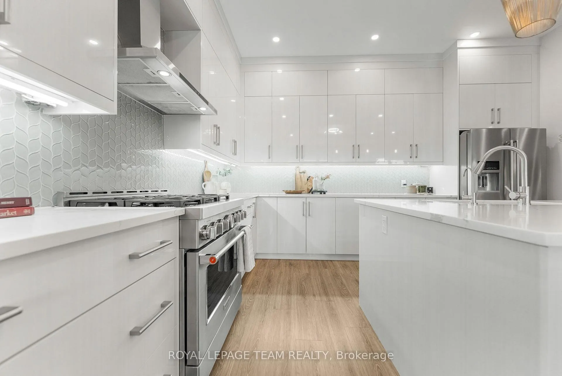 Photo 17 of 7125 Still Meadow Way, Ottawa, Greely — HOMEH