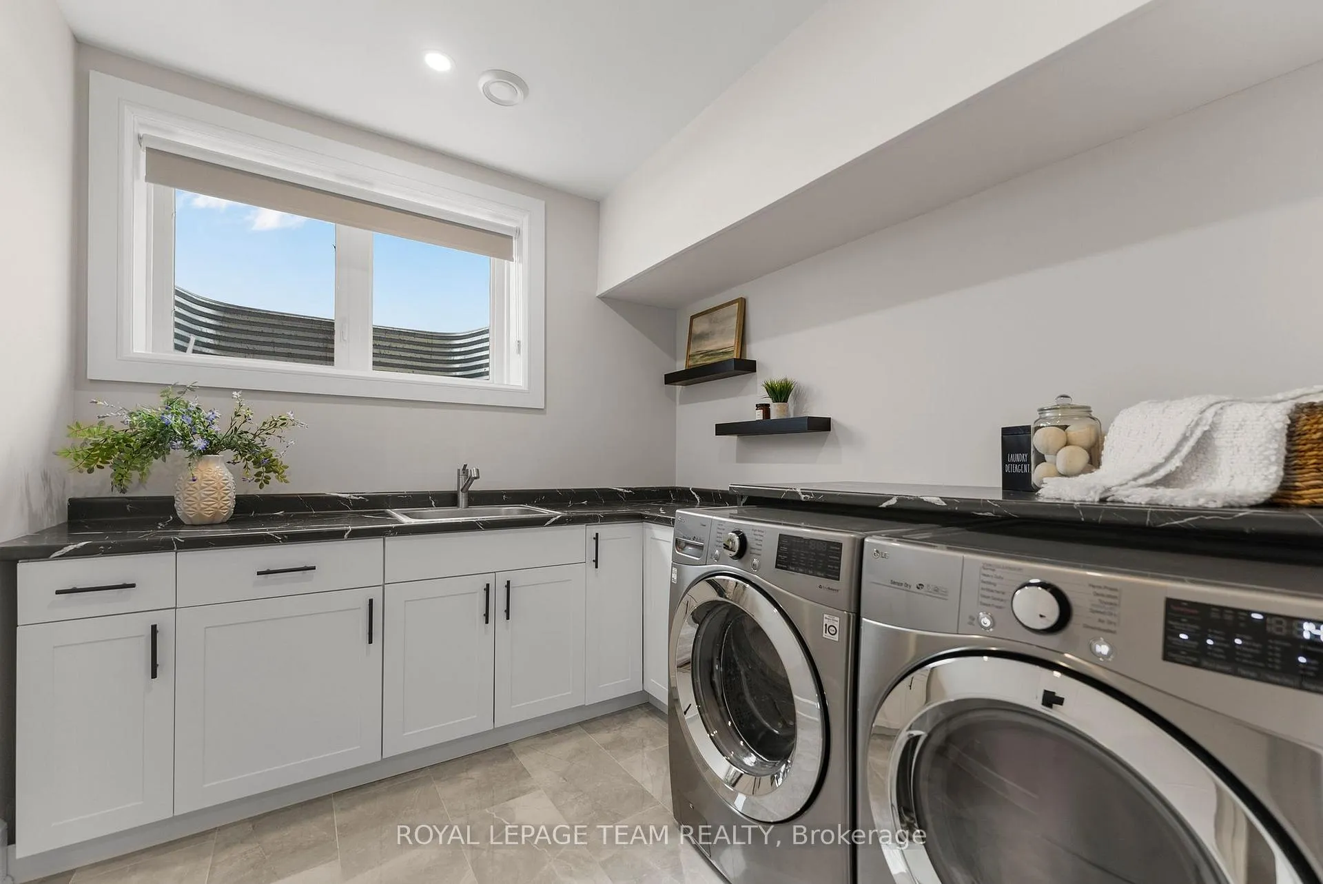 Photo 36 of 7125 Still Meadow Way, Ottawa, Greely — HOMEH