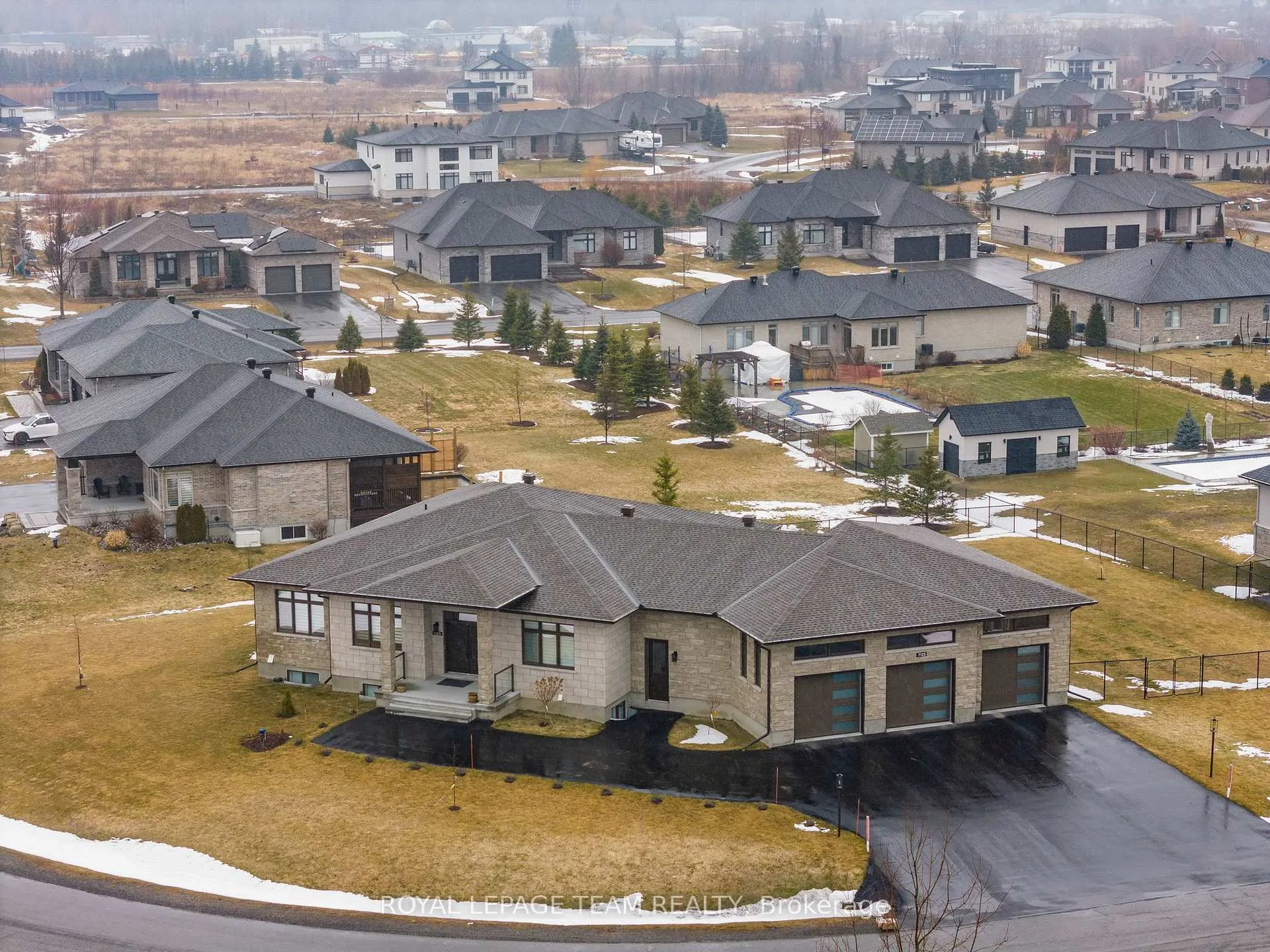 Photo 48 of 7125 Still Meadow Way, Ottawa, Greely — HOMEH