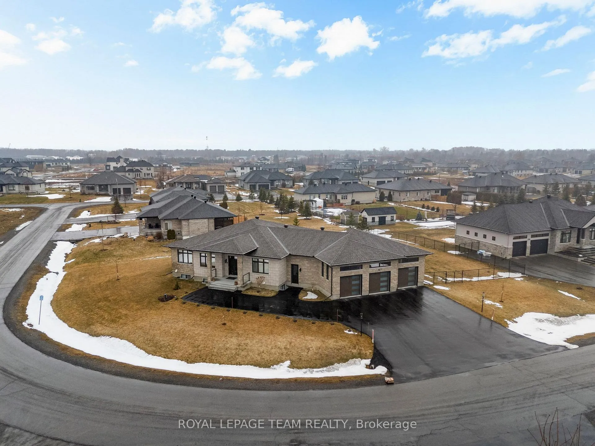 Photo 49 of 7125 Still Meadow Way, Ottawa, Greely — HOMEH