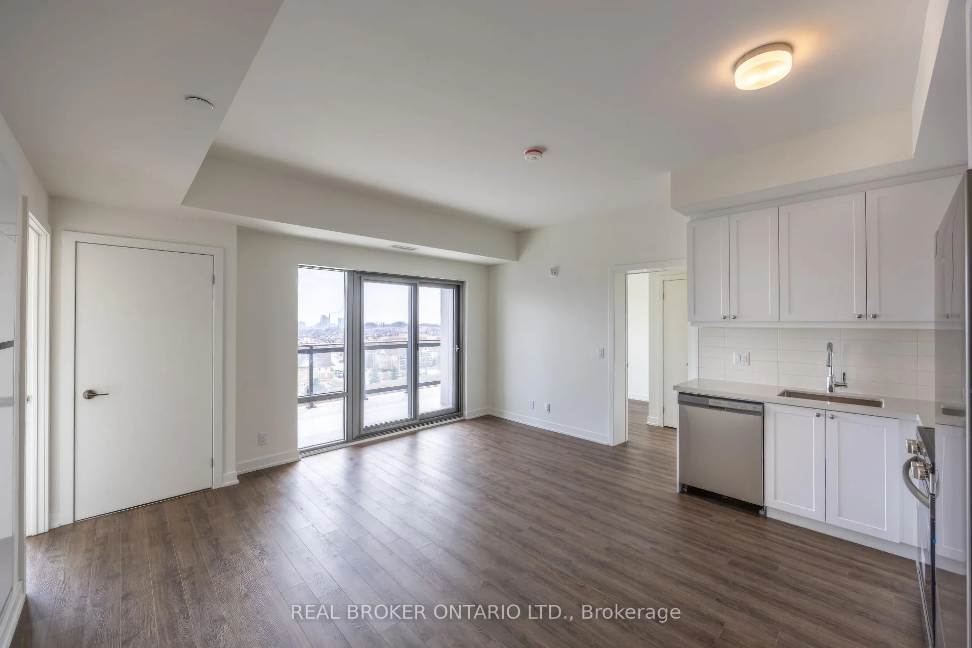 Photo 11 of Unit 823, 51 Clarington Boulevard, Clarington, Bowmanville — HOMEH
