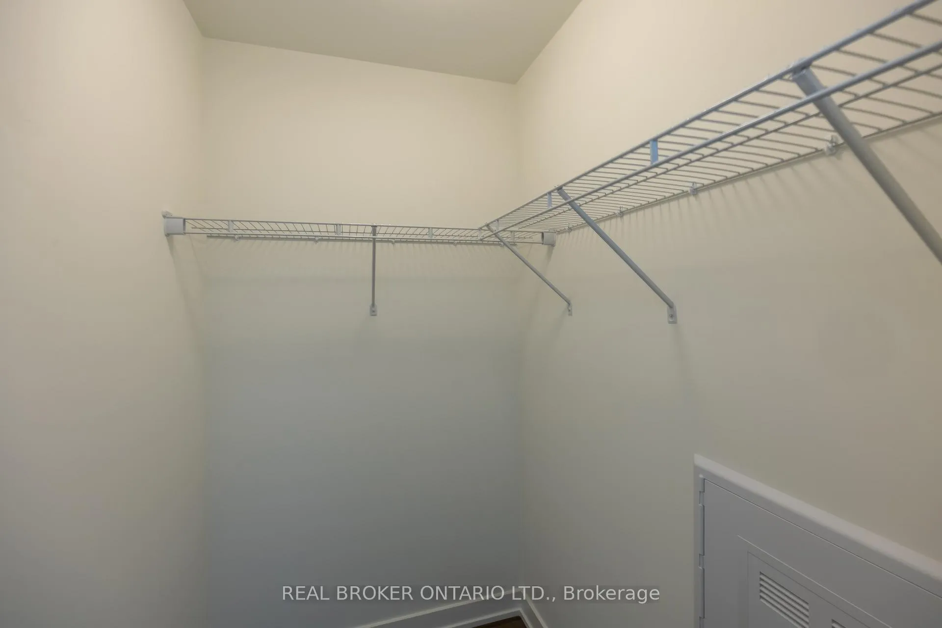 Photo 19 of Unit 823, 51 Clarington Boulevard, Clarington, Bowmanville — HOMEH