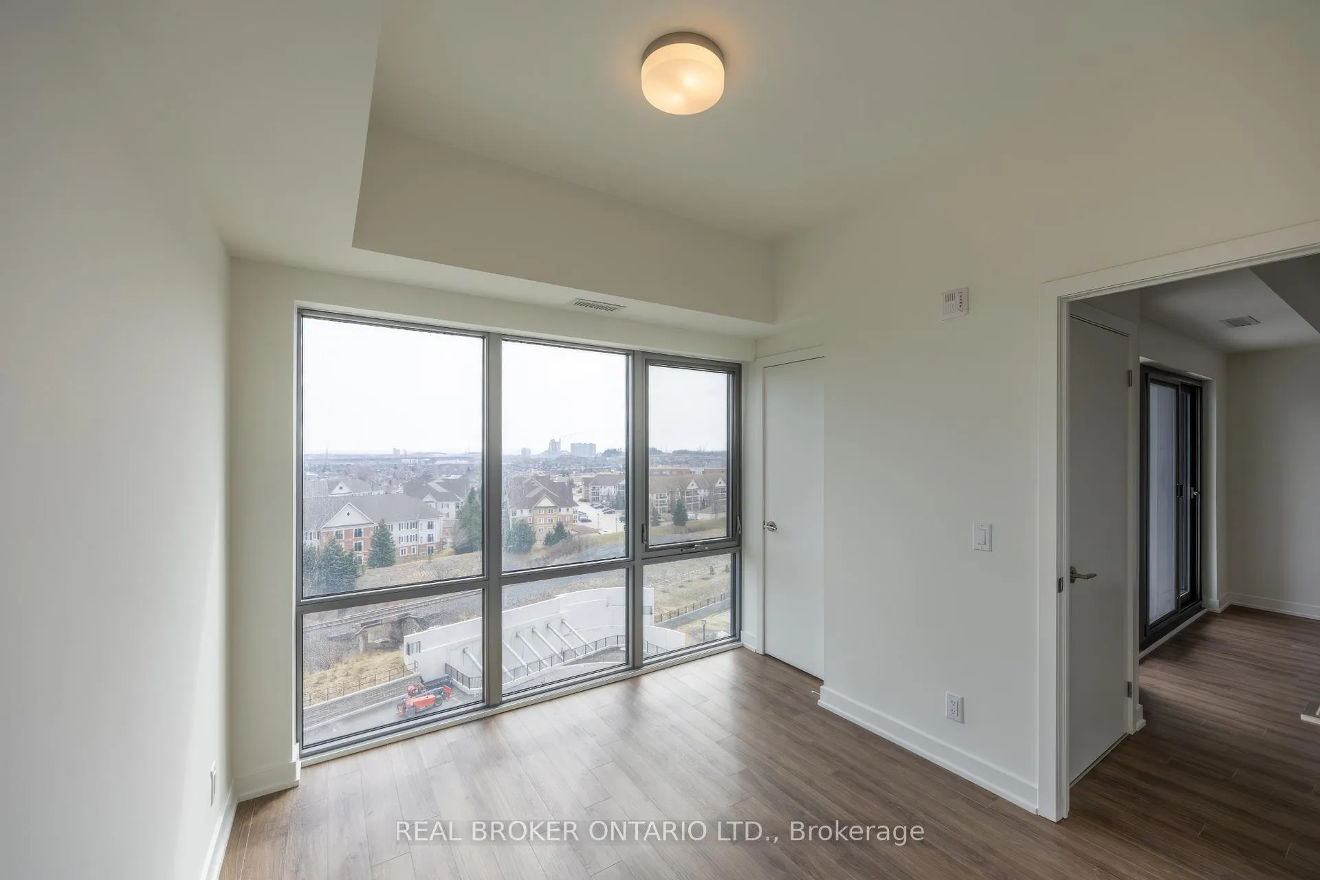 Photo 20 of Unit 823, 51 Clarington Boulevard, Clarington, Bowmanville — HOMEH