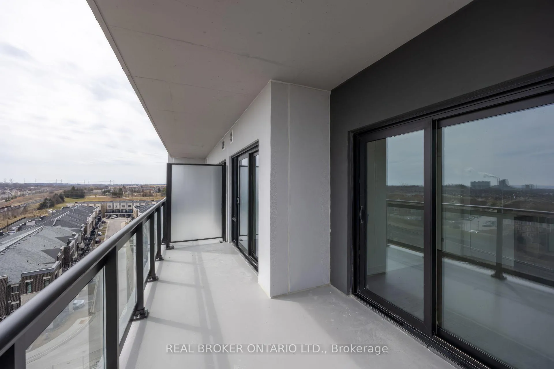 Photo 24 of Unit 823, 51 Clarington Boulevard, Clarington, Bowmanville — HOMEH