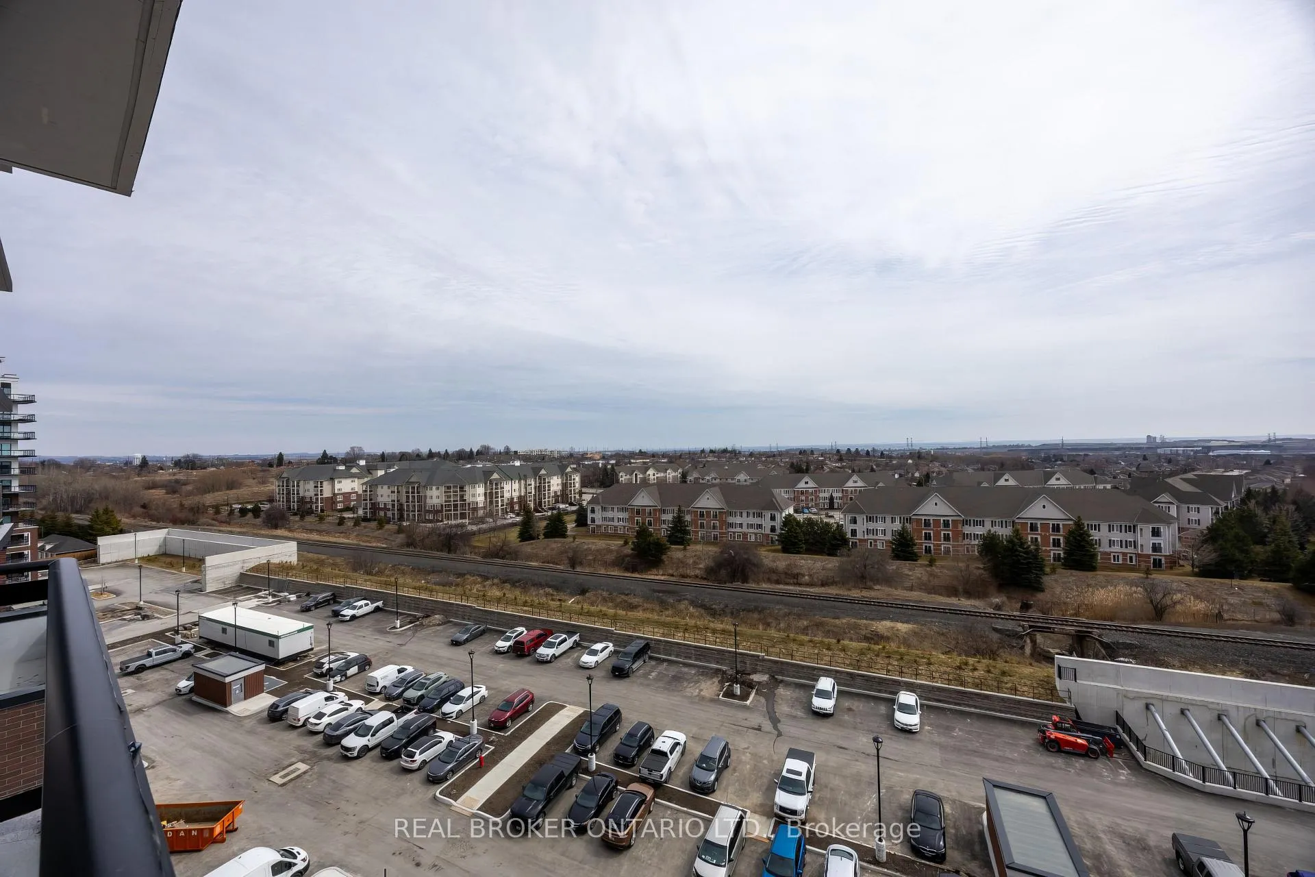 Photo 27 of Unit 823, 51 Clarington Boulevard, Clarington, Bowmanville — HOMEH
