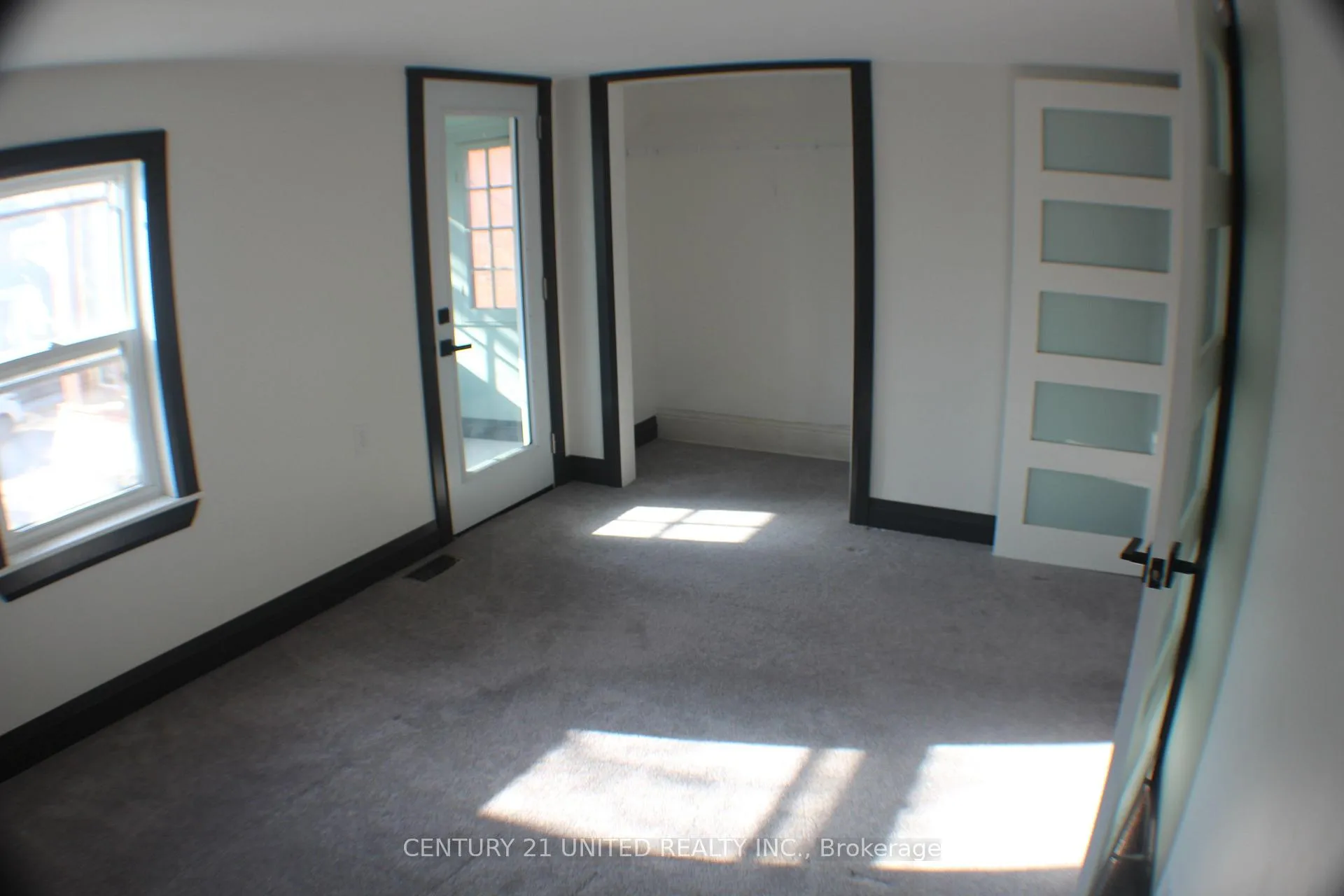Photo 40 of 552 Bethune Street, Peterborough, Town Ward 3 — HOMEH