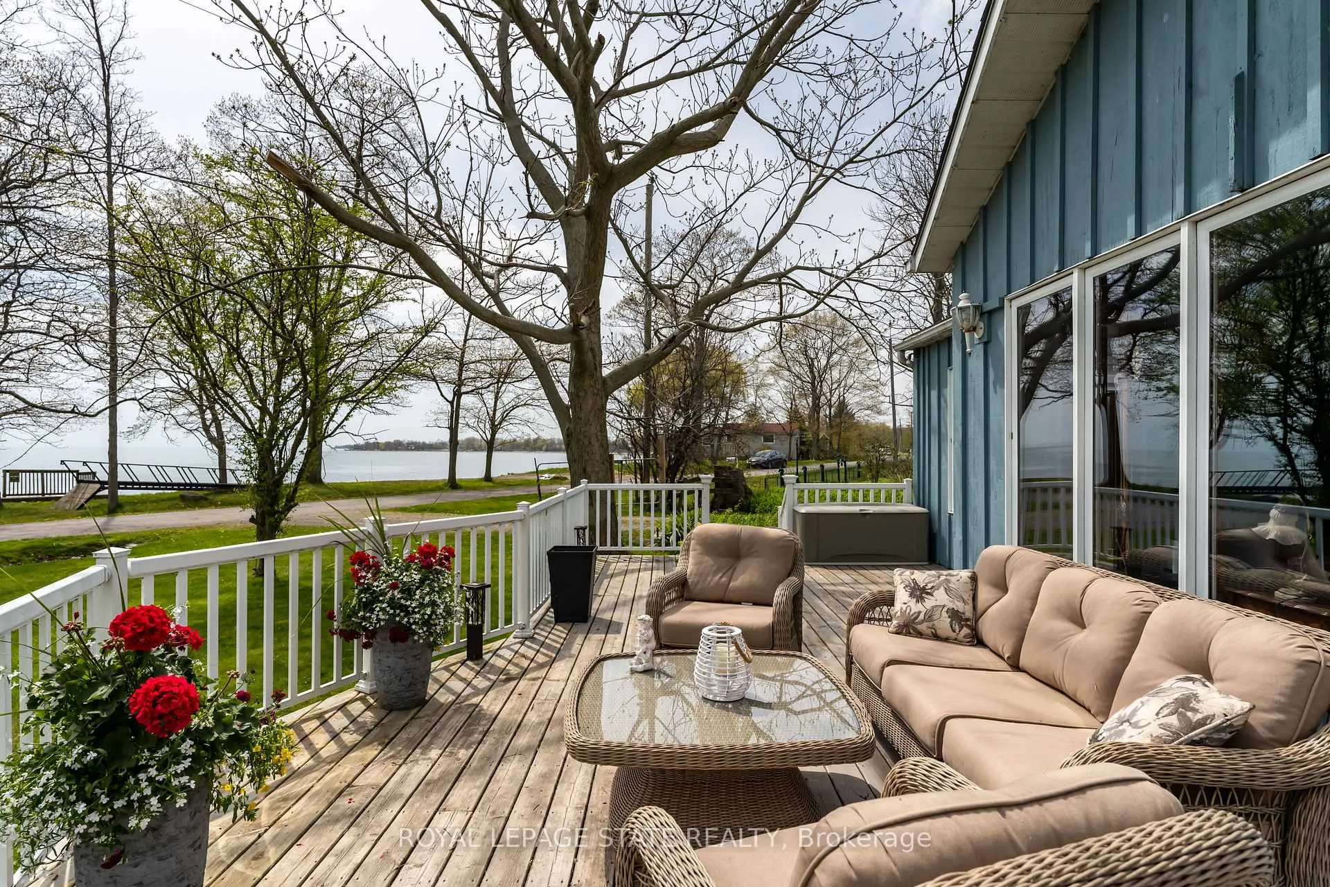 Photo 12 of 557 Edgewater Place, Haldimand, Dunnville — HOMEH