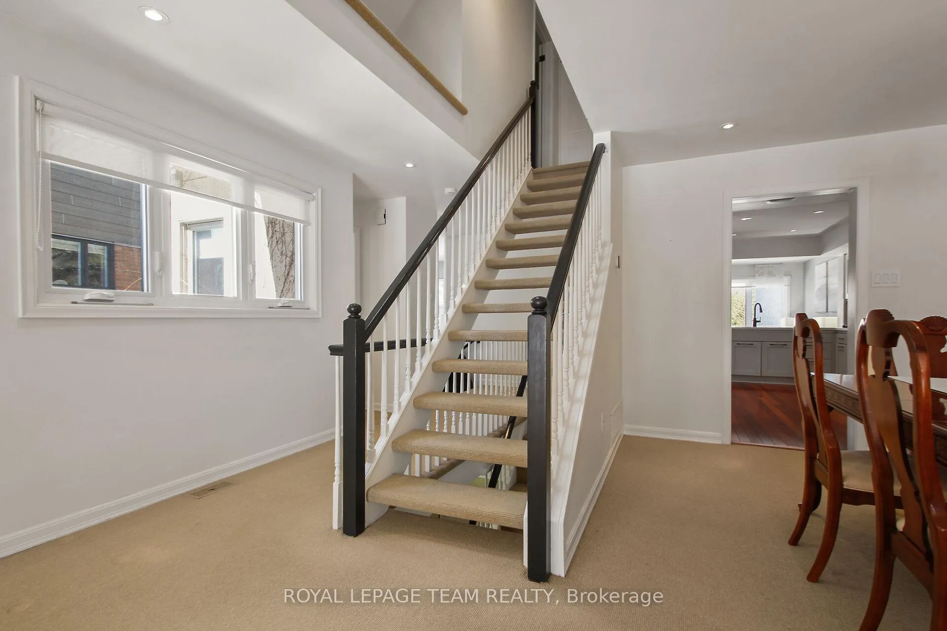 Photo 32 of 224 Knudson Drive, Ottawa, Kanata - Kanata Lakes/Heritage Hills — HOMEH