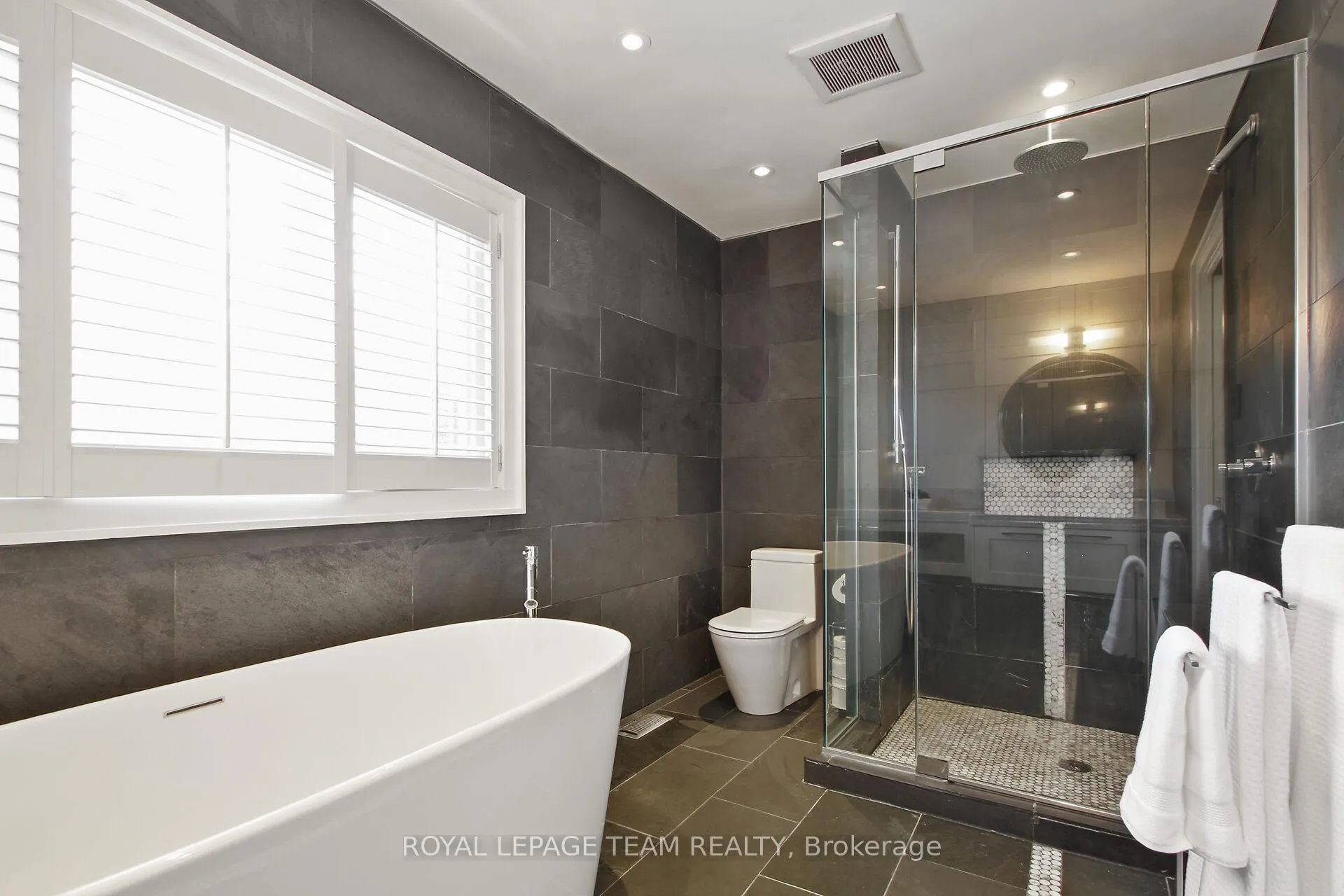 Photo 36 of 224 Knudson Drive, Ottawa, Kanata - Kanata Lakes/Heritage Hills — HOMEH