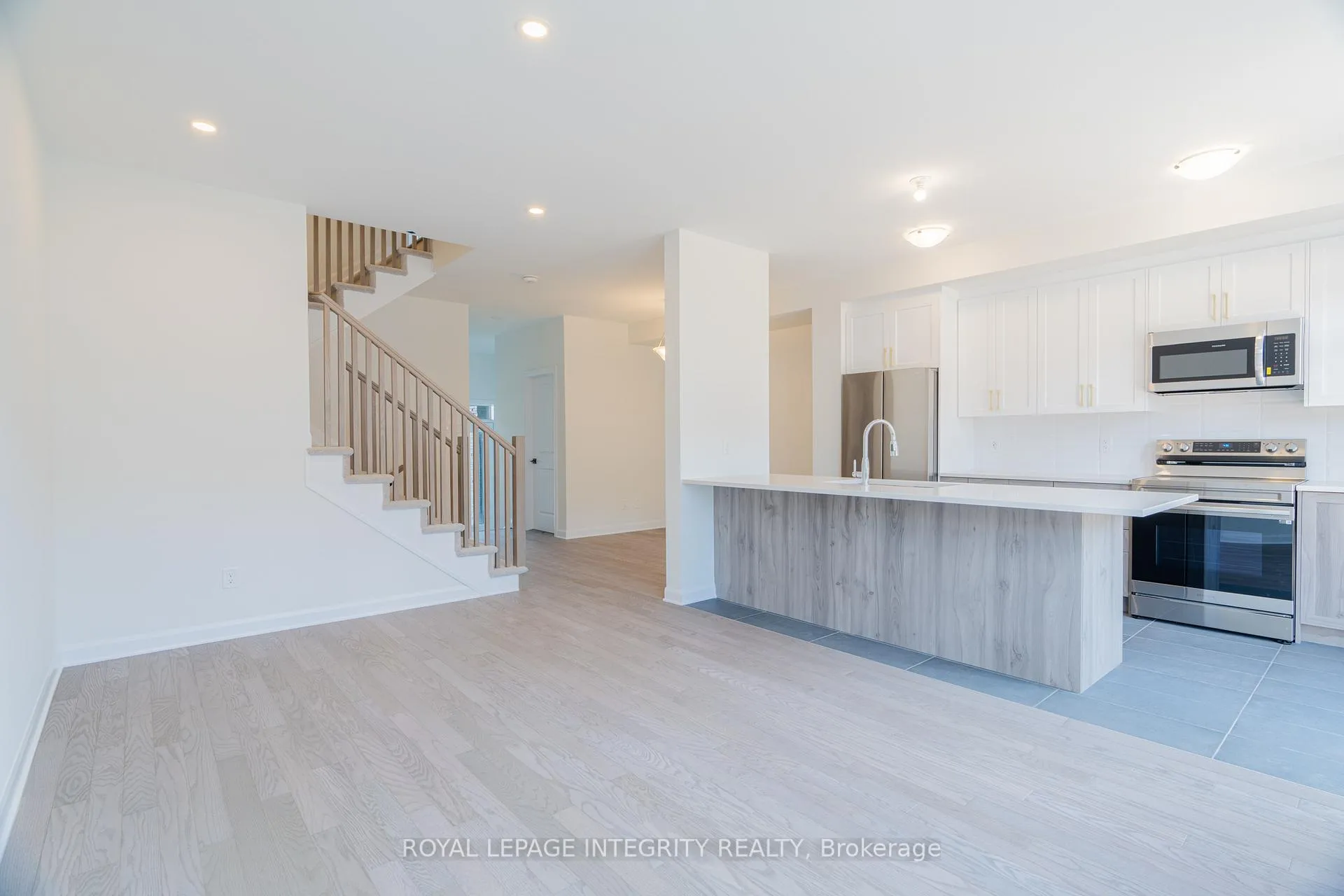 Photo 8 of 90 Osler Street, Ottawa, Kanata - Morgan's Grant/South March — HOMEH