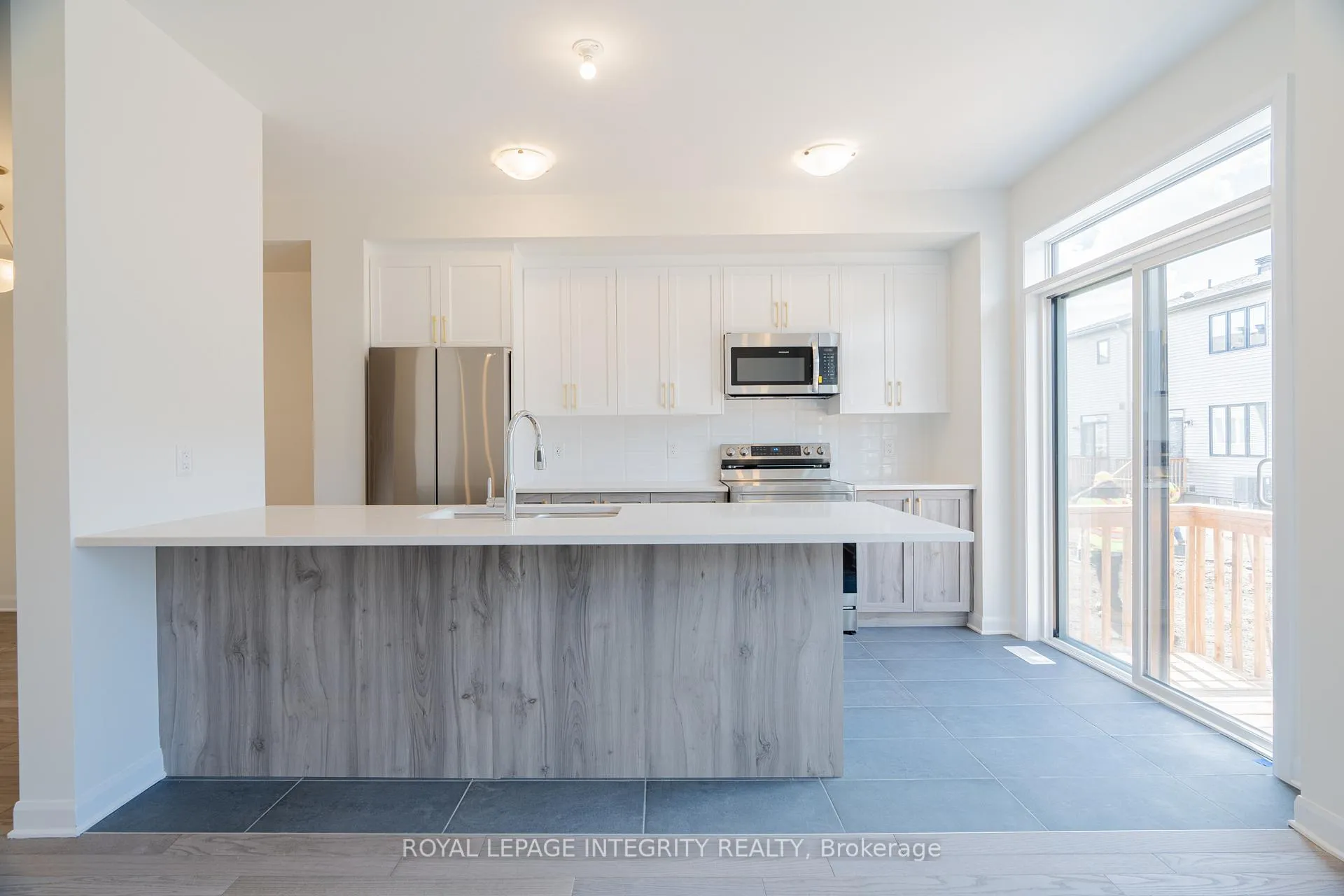 Photo 12 of 90 Osler Street, Ottawa, Kanata - Morgan's Grant/South March — HOMEH