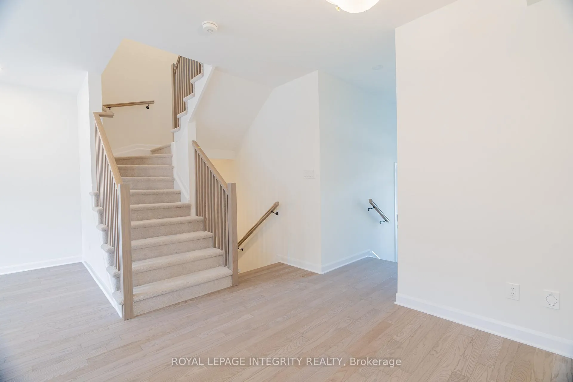 Photo 13 of 90 Osler Street, Ottawa, Kanata - Morgan's Grant/South March — HOMEH